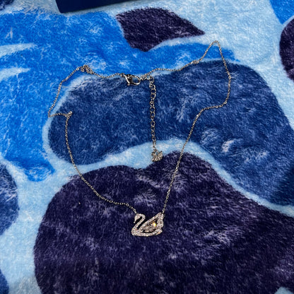 Collar Swarovski Swan Plateado