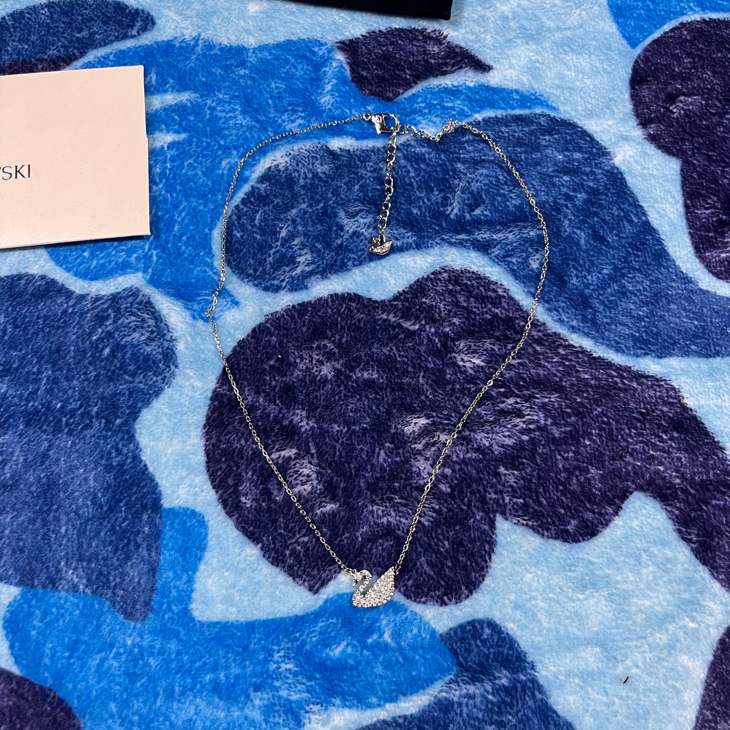 Collar Swarovski Swan Plateado