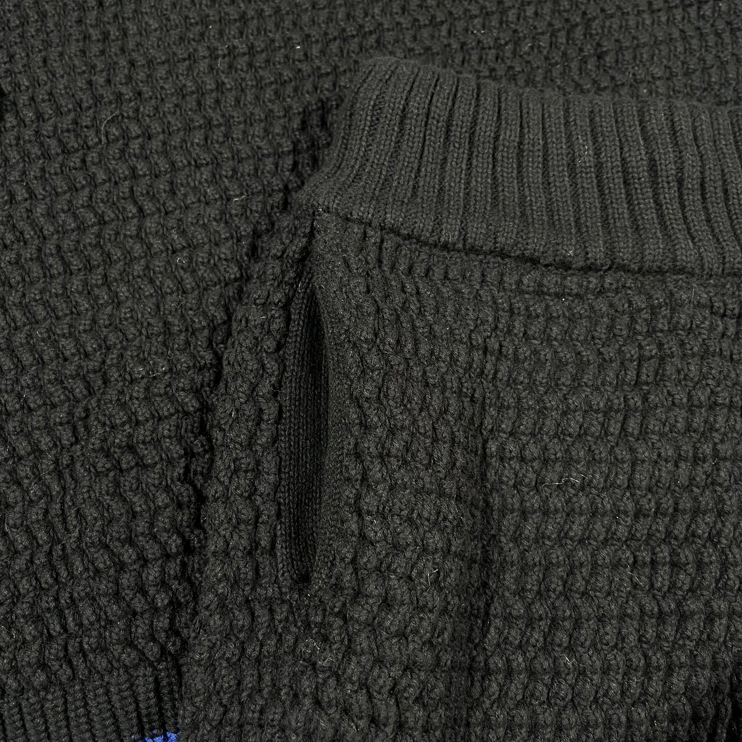 Conjunto Casablanca Crochet Negro Logo XL