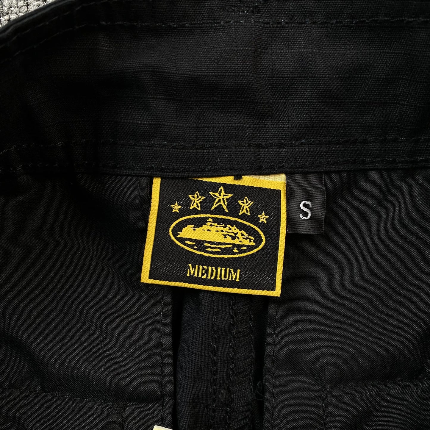 corteiz-5-starz-guerillaz-cargo-pant-black-10-Drip Store Argentina