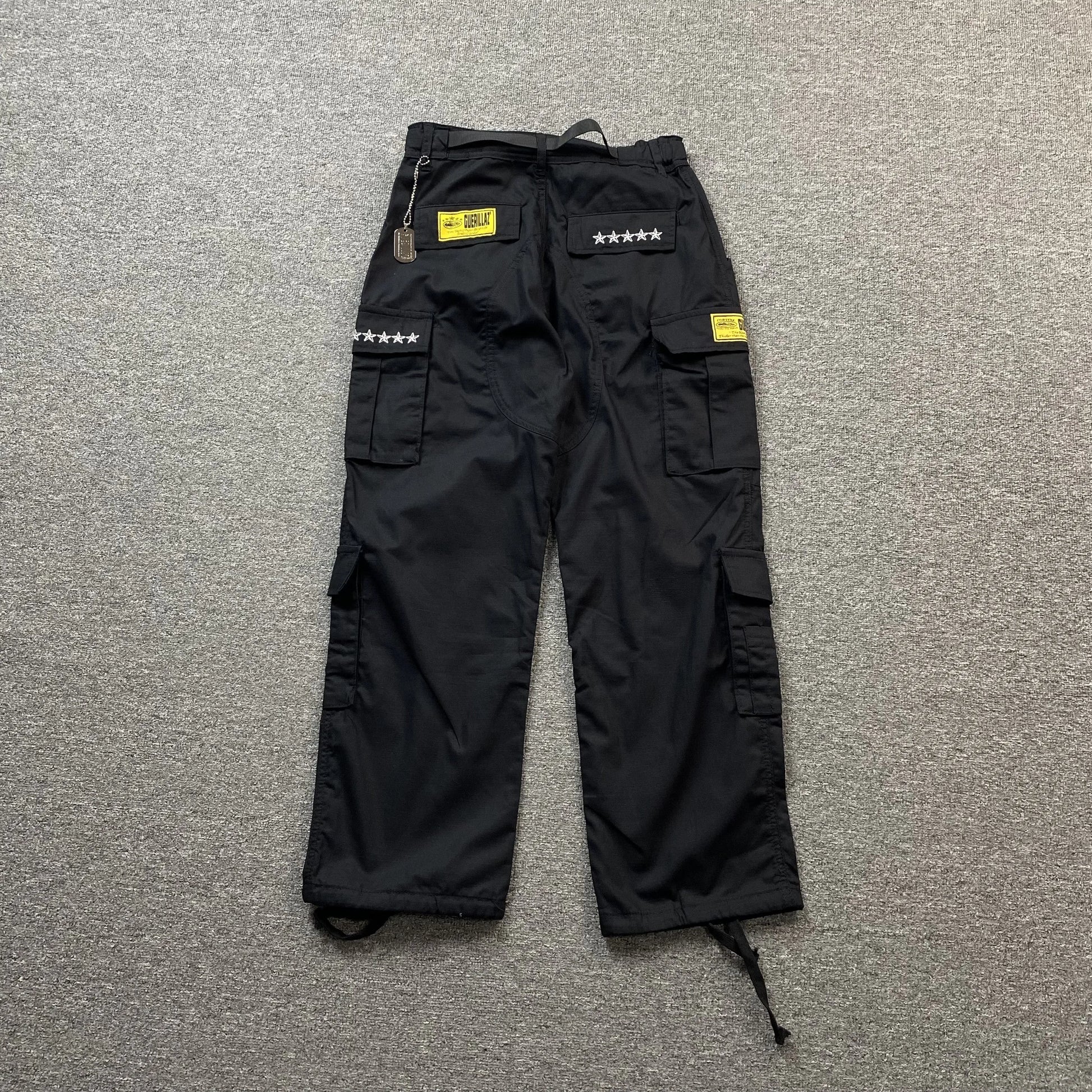 corteiz-5-starz-guerillaz-cargo-pant-black-2-Drip Store Argentina