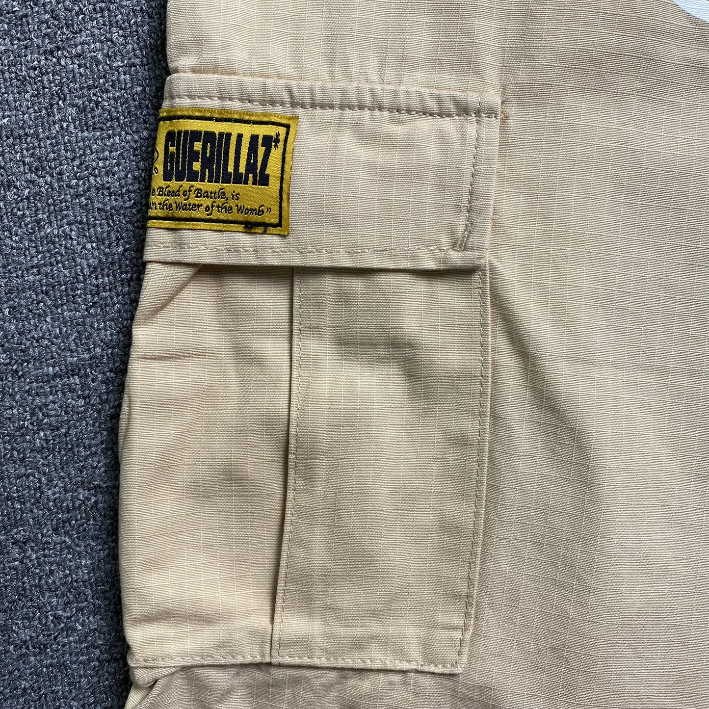 corteiz-alcatraz-cargo-shorts-beige-5-Drip Store Argentina