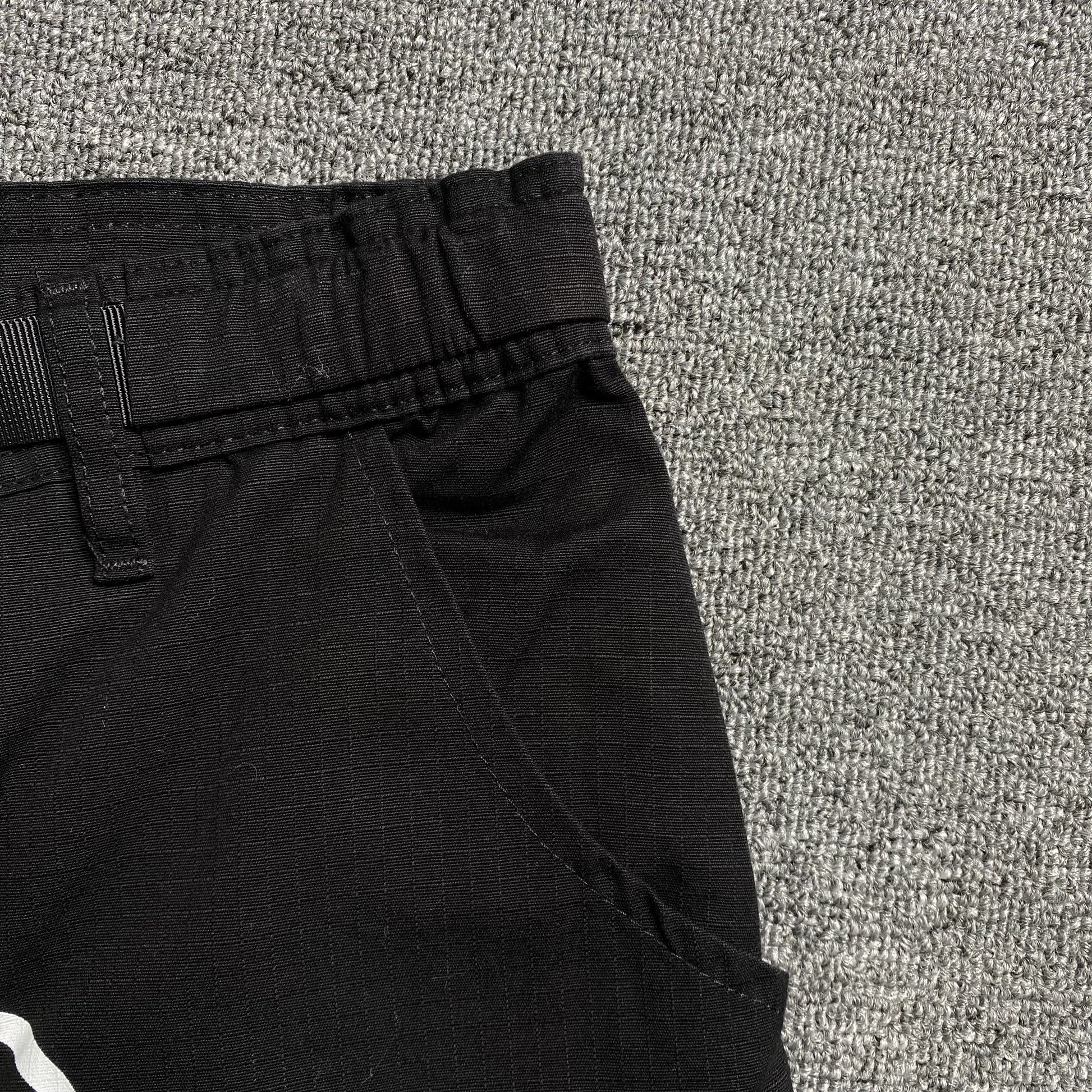 corteiz-alcatraz-cargo-shorts-black-6-Drip Store Argentina