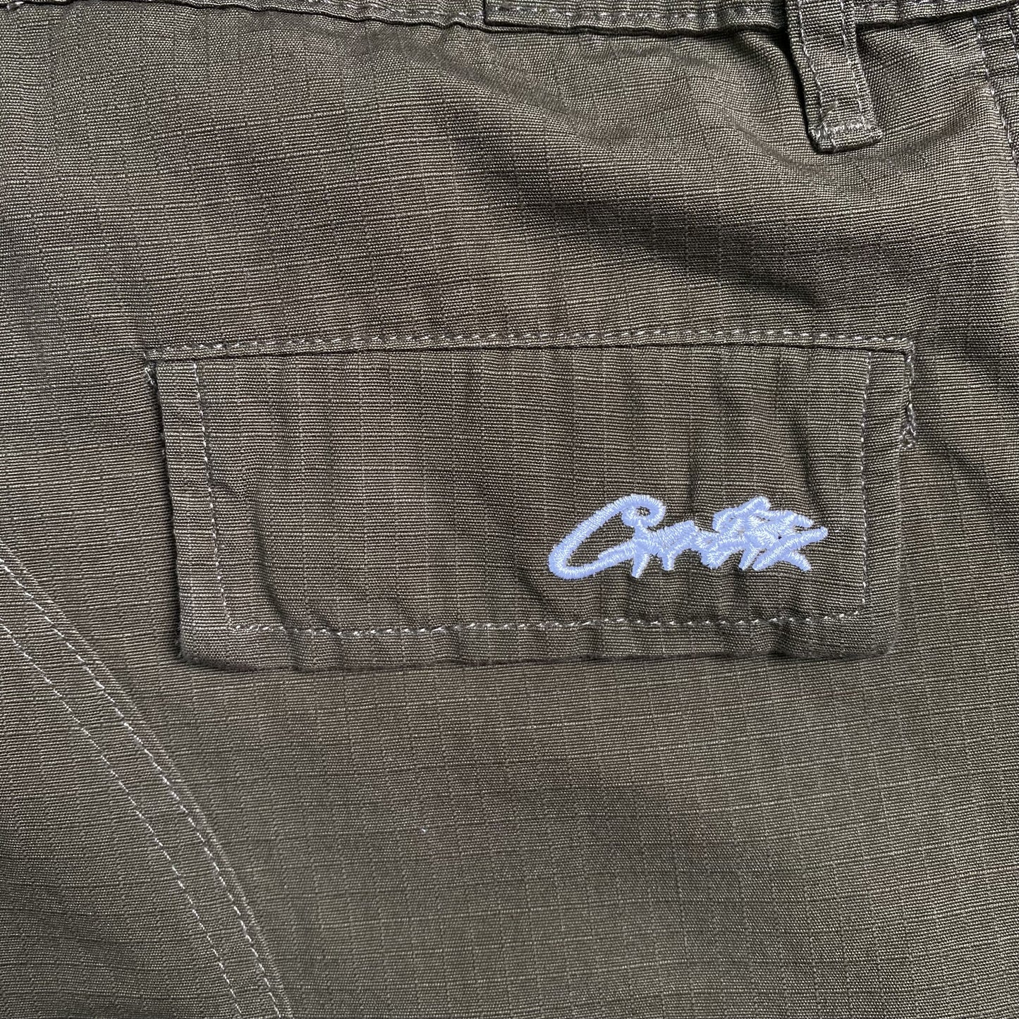 corteiz-alcatraz-cargo-shorts-brown-6-Drip Store Argentina