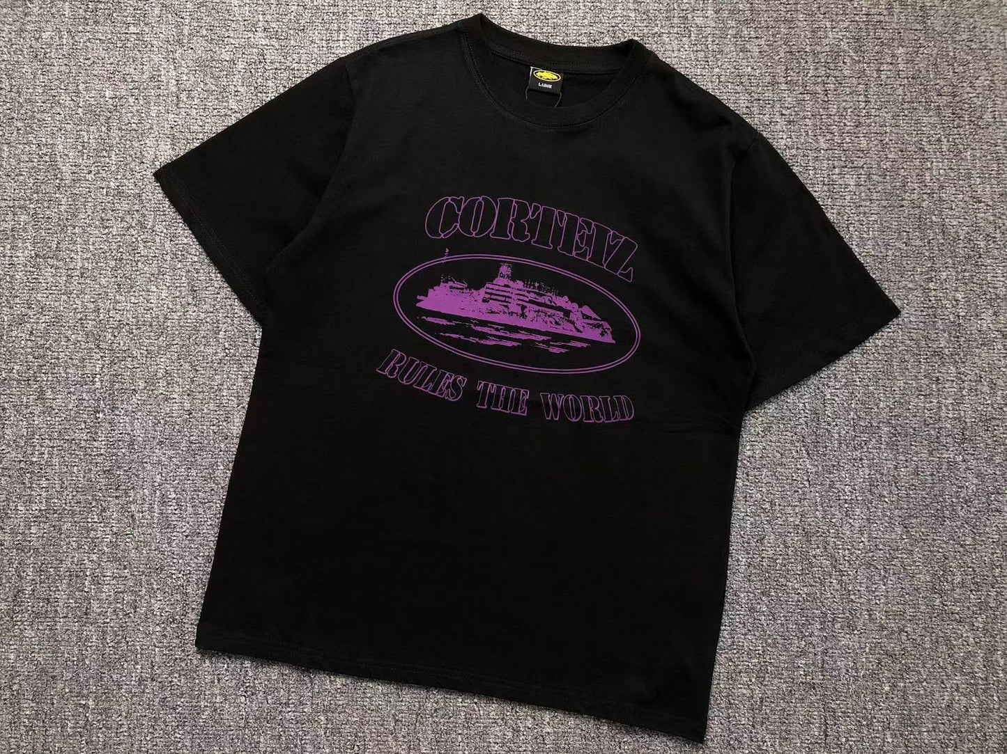 corteiz-alcatraz-rules-the-world-tee-black_b115cc6e-Drip Store Argentina