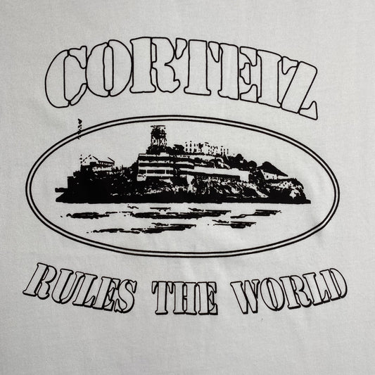 corteiz-alcatraz-rules-the-world-tee-white-2_103afd7a-Drip Store Argentina