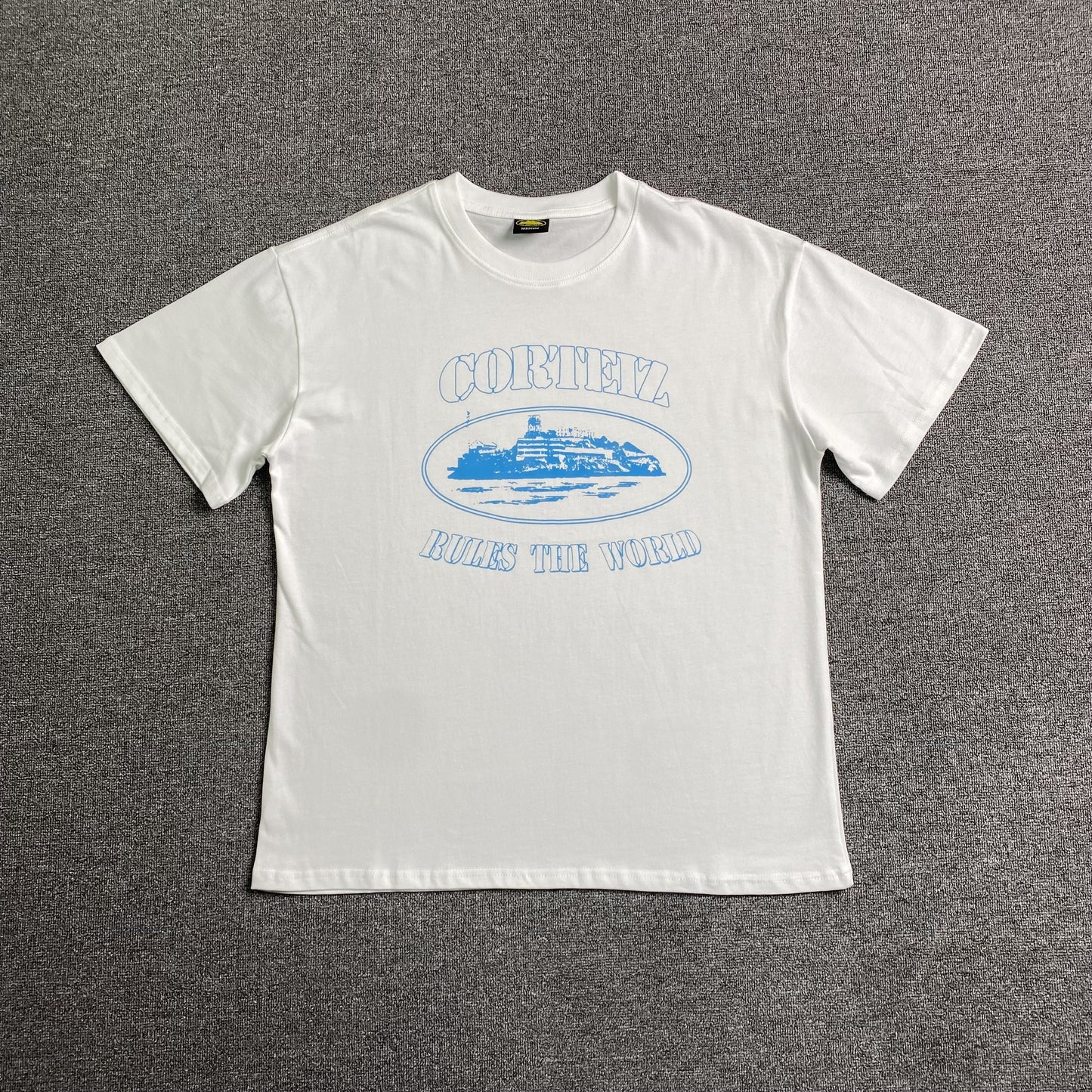 corteiz-alcatraz-rules-the-world-tee-white_6b1ddf2b-Drip Store Argentina