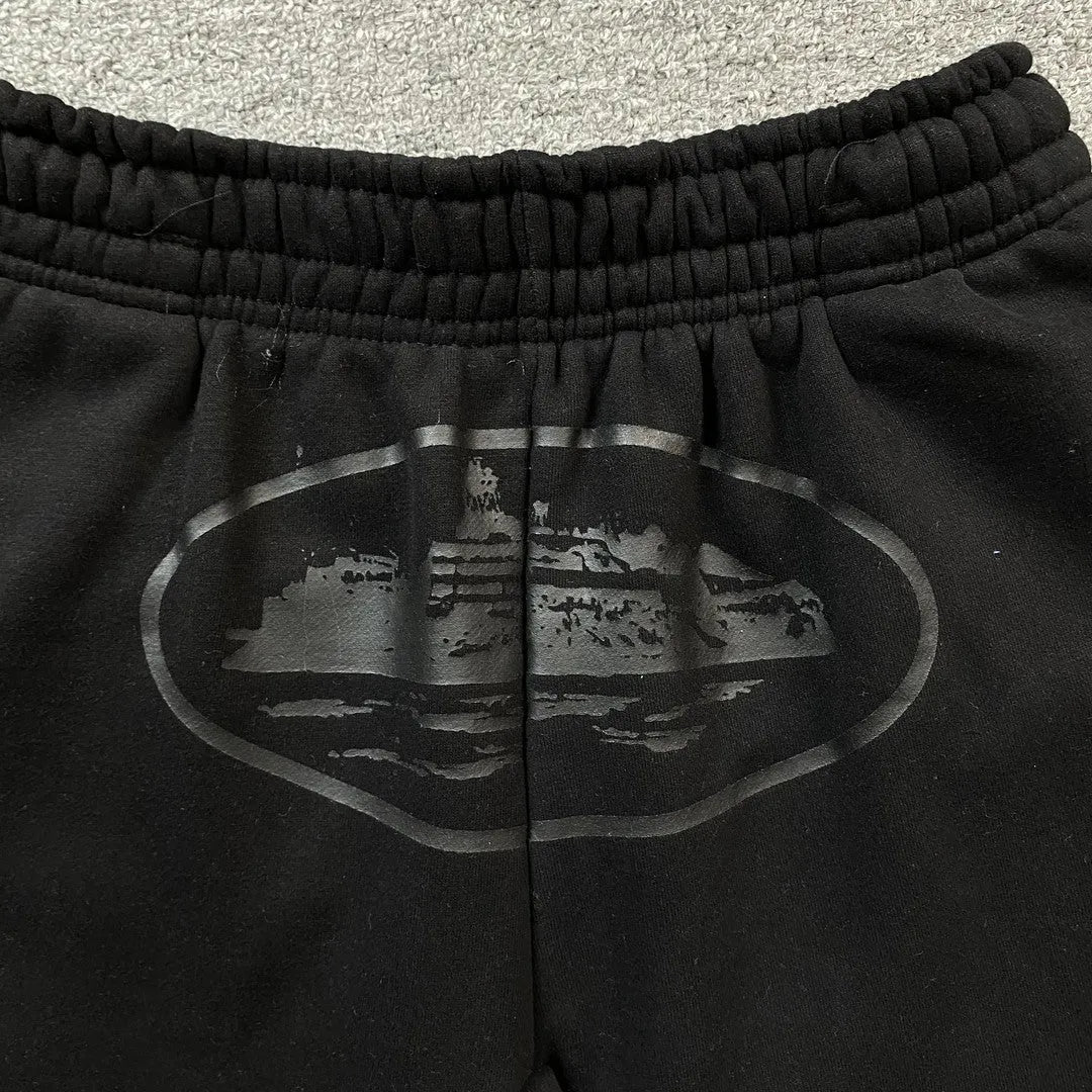 corteiz-alcatraz-shorts-triple-black-3-Drip Store Argentina