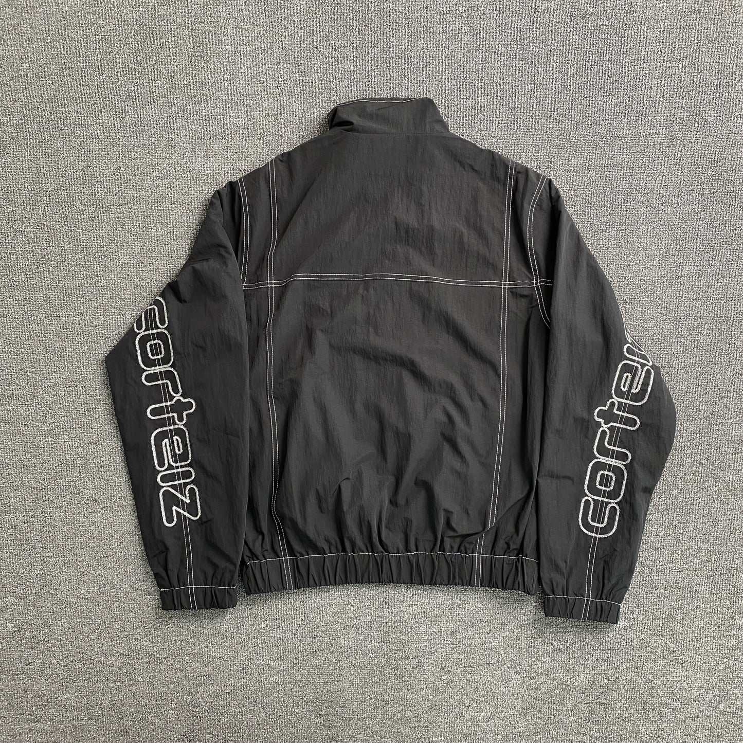 corteiz-boiler-jacket-black-2-Drip Store Argentina