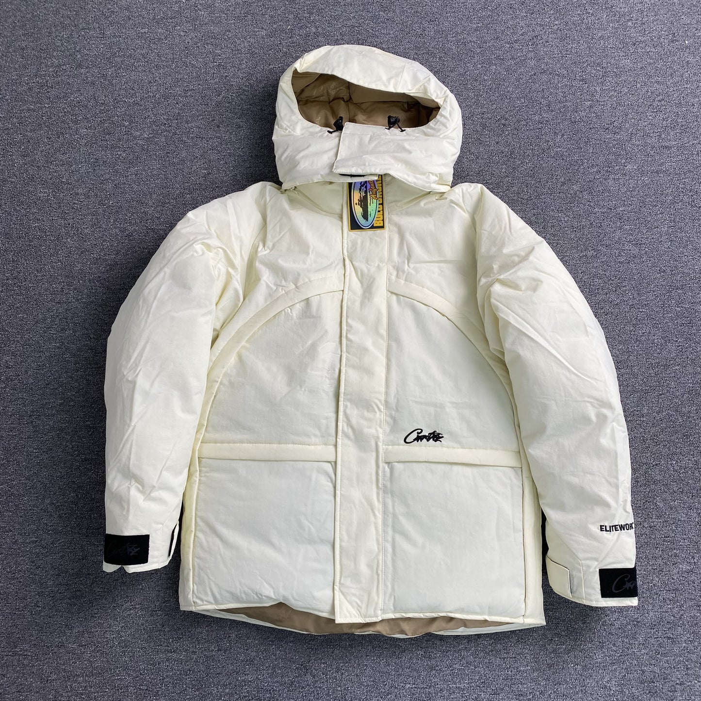 corteiz-bolo-b_i_g-jacket-cream-Drip Store Argentina