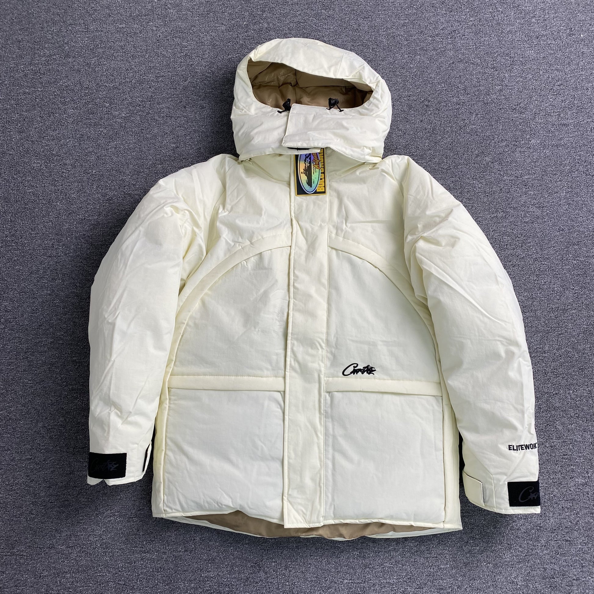 corteiz-bolo-b_i_g-jacket-cream-Drip Store Argentina