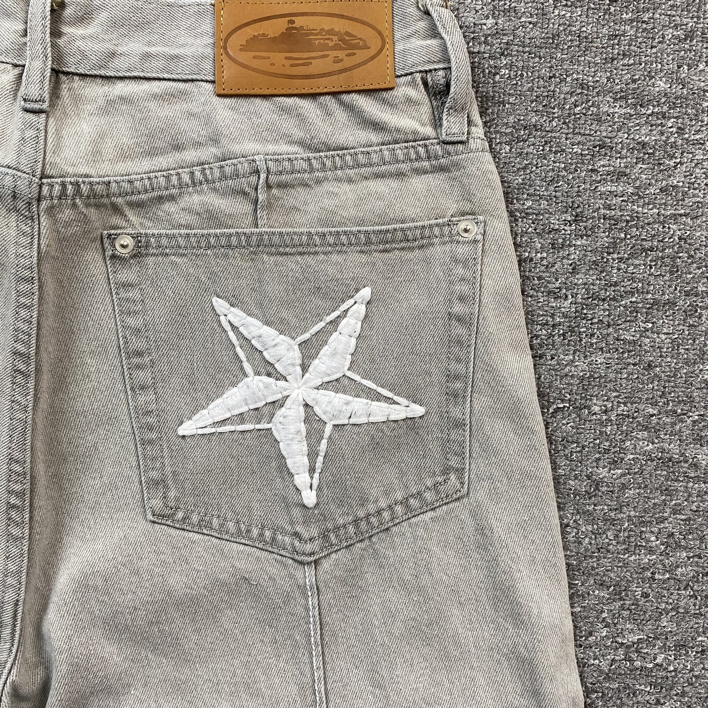 corteiz-c-star-denim-shorts-grey-4-Drip Store Argentina