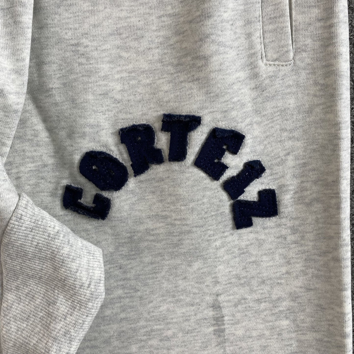 Pantalon Corteiz Colly Arch Open Hem Gris