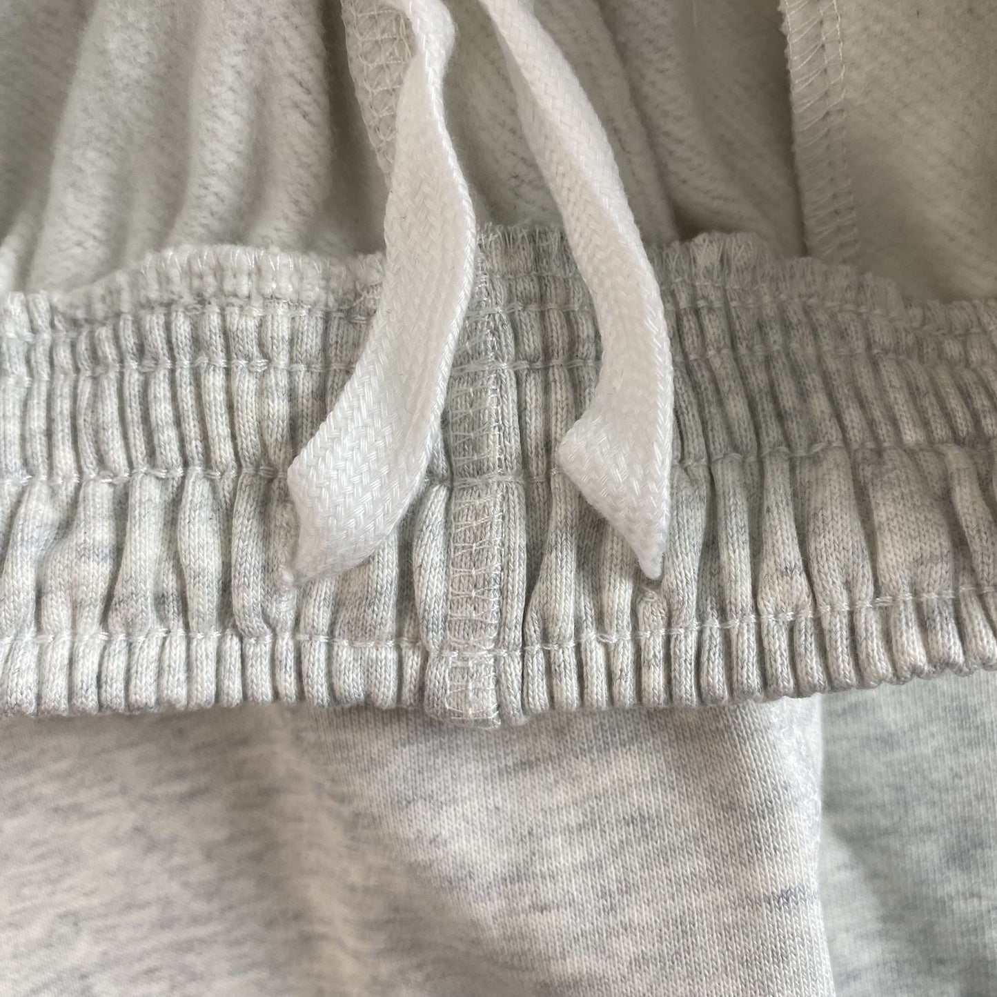 Pantalon Corteiz Colly Arch Open Hem Gris