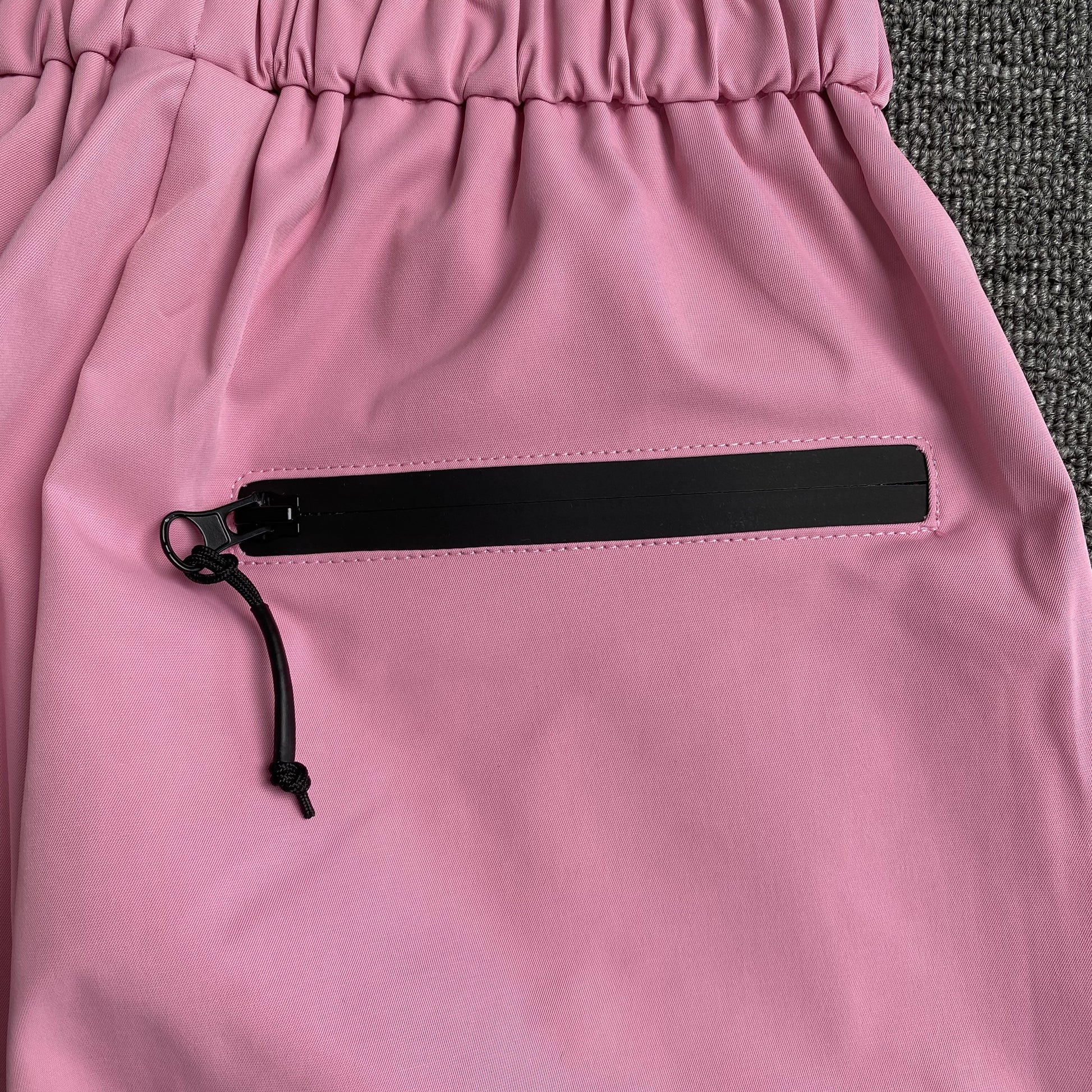 corteiz-elitework-shell-pant-pink-6-Drip Store Argentina