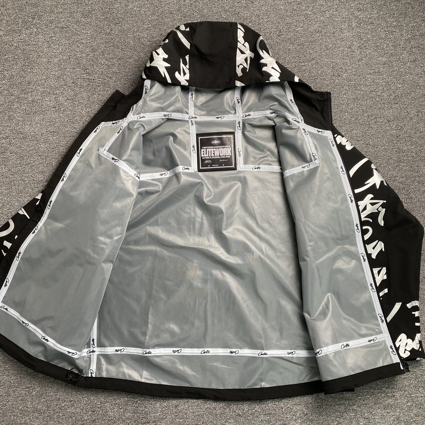 corteiz-elitework-waterproof-shell-jacket-black-10-Drip Store Argentina