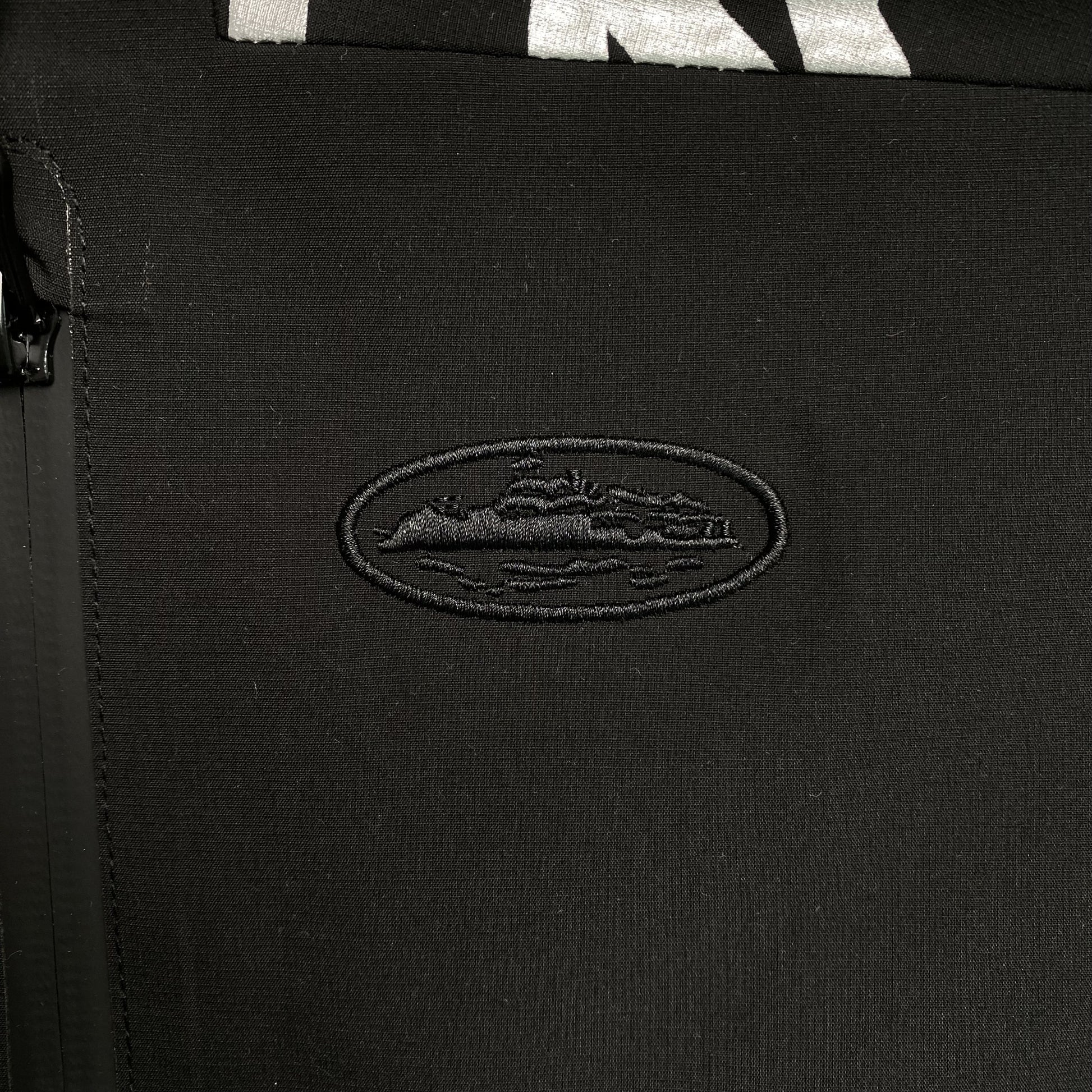 corteiz-elitework-waterproof-shell-jacket-black-3-Drip Store Argentina