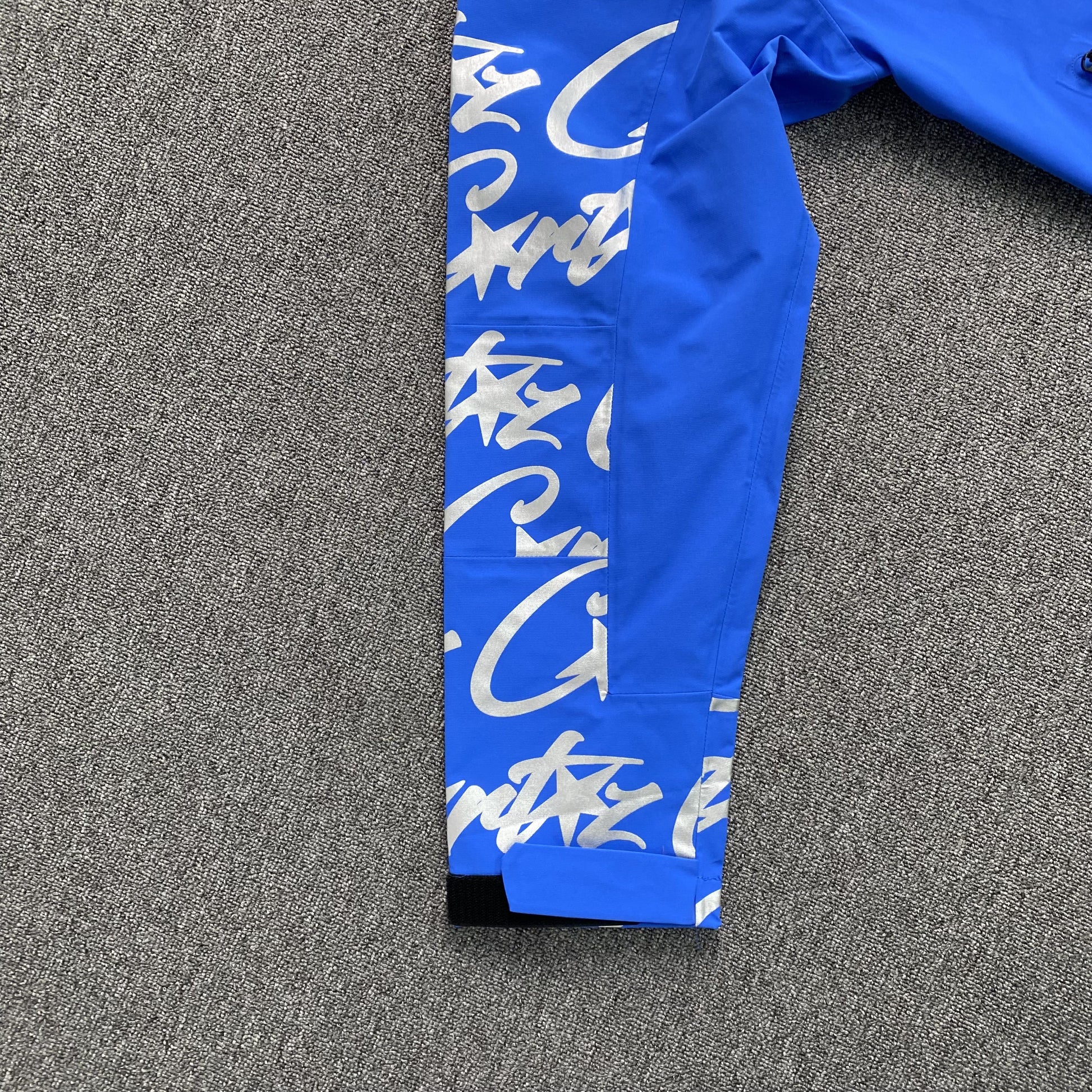 corteiz-elitework-waterproof-shell-jacket-blue-8-Drip Store Argentina