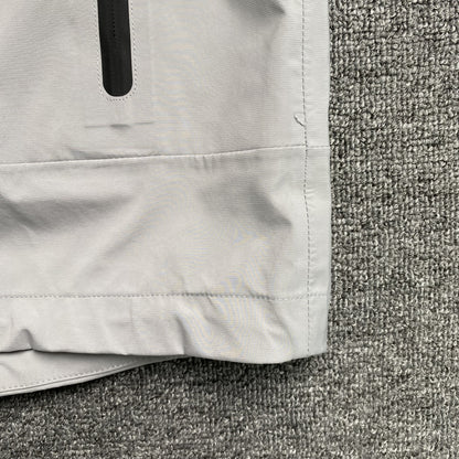 corteiz-elitework-waterproof-shell-jacket-grey-10-Drip Store Argentina