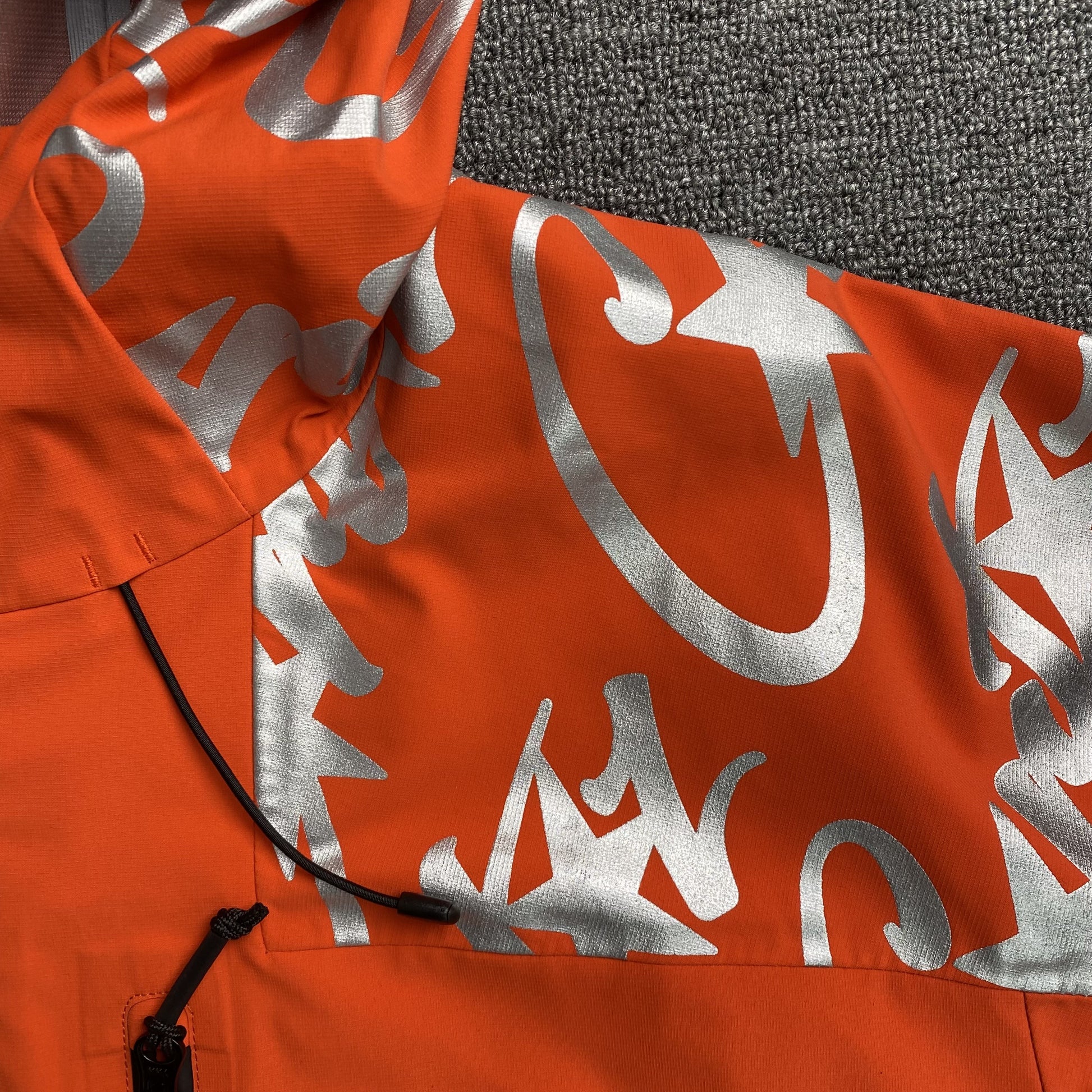 corteiz-elitework-waterproof-shell-jacket-orange-8-Drip Store Argentina