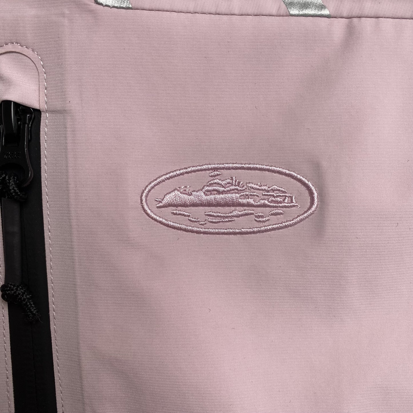 corteiz-elitework-waterproof-shell-jacket-pink-3-Drip Store Argentina