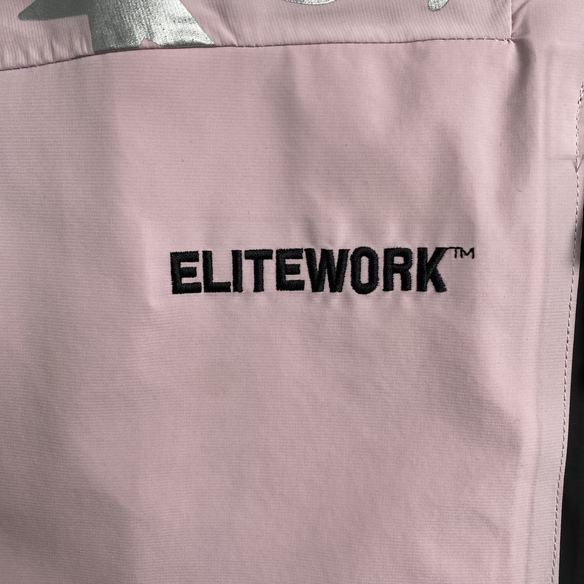corteiz-elitework-waterproof-shell-jacket-pink-5-Drip Store Argentina