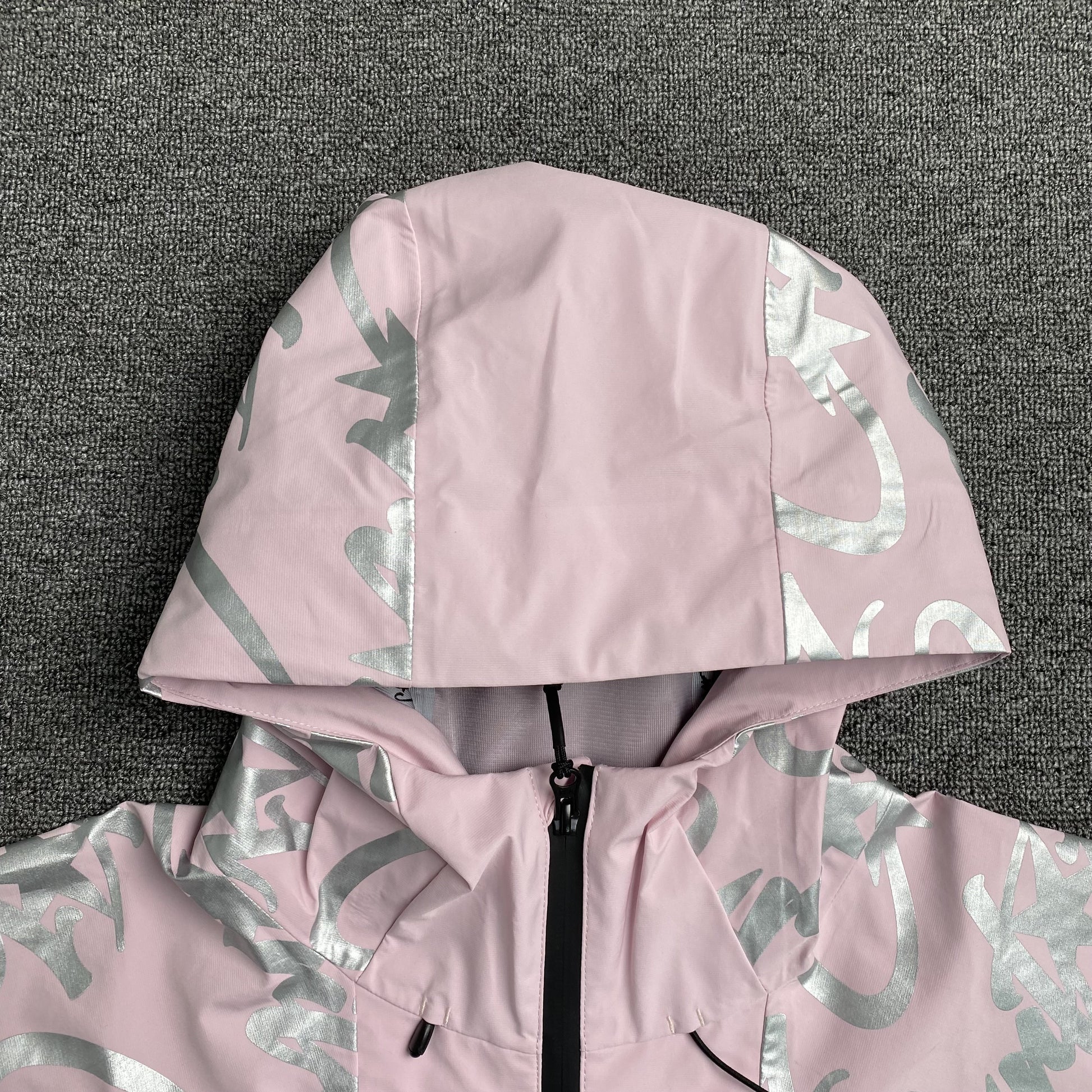 corteiz-elitework-waterproof-shell-jacket-pink-6-Drip Store Argentina