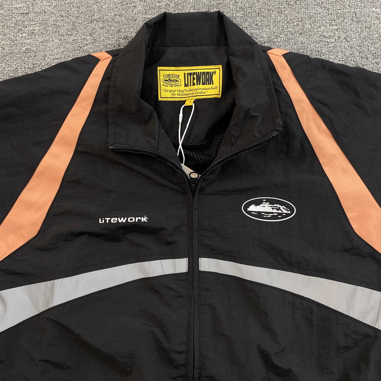 Campera Corteiz Gradient Litework Negra