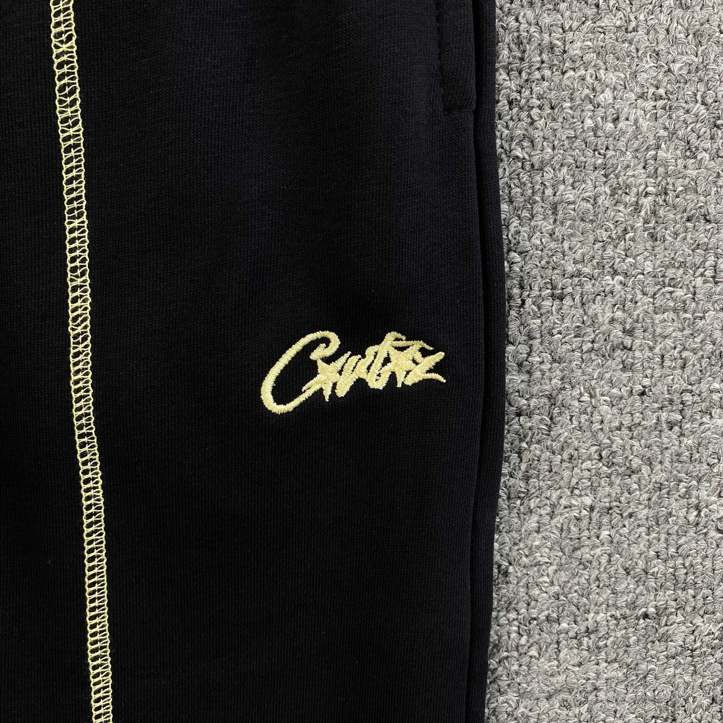 Pantalon Corteiz HMP V2 Negro