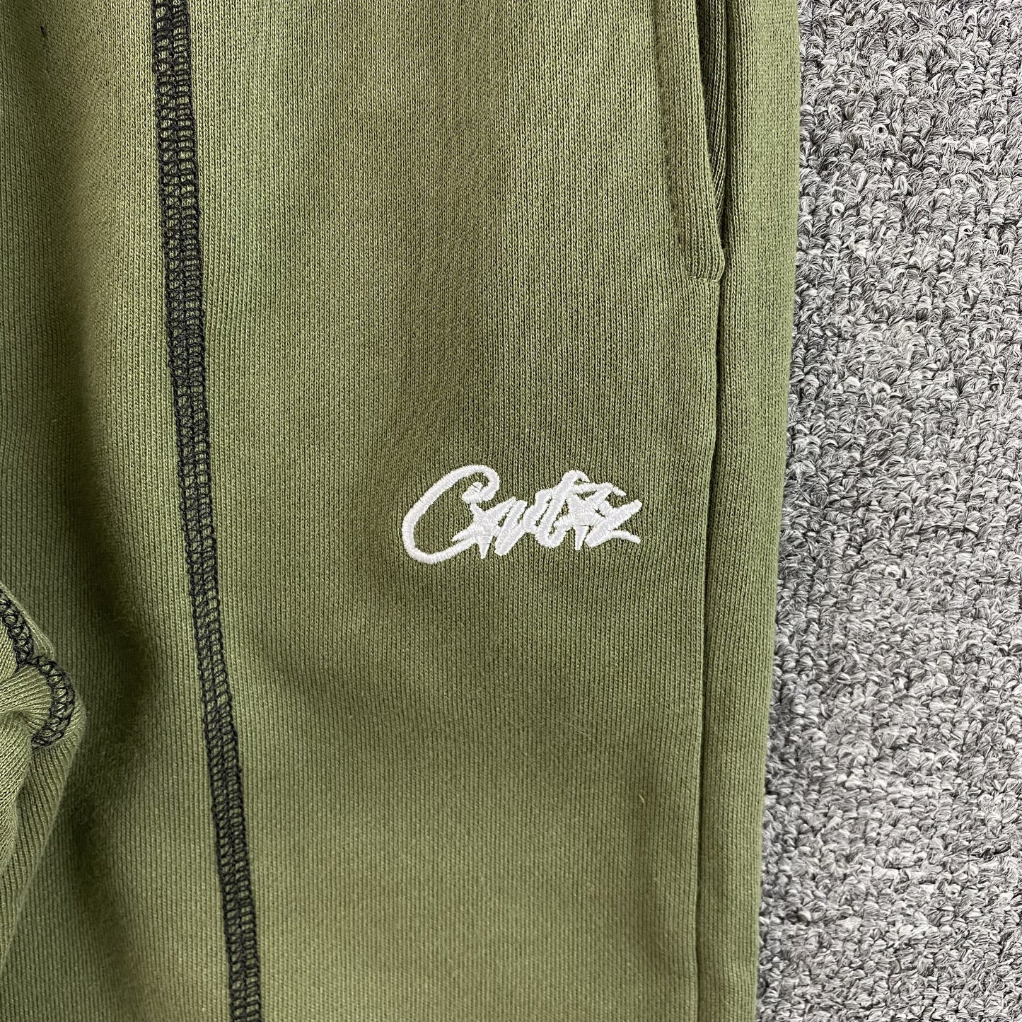 Pantalon Corteiz HMP V2 Verde