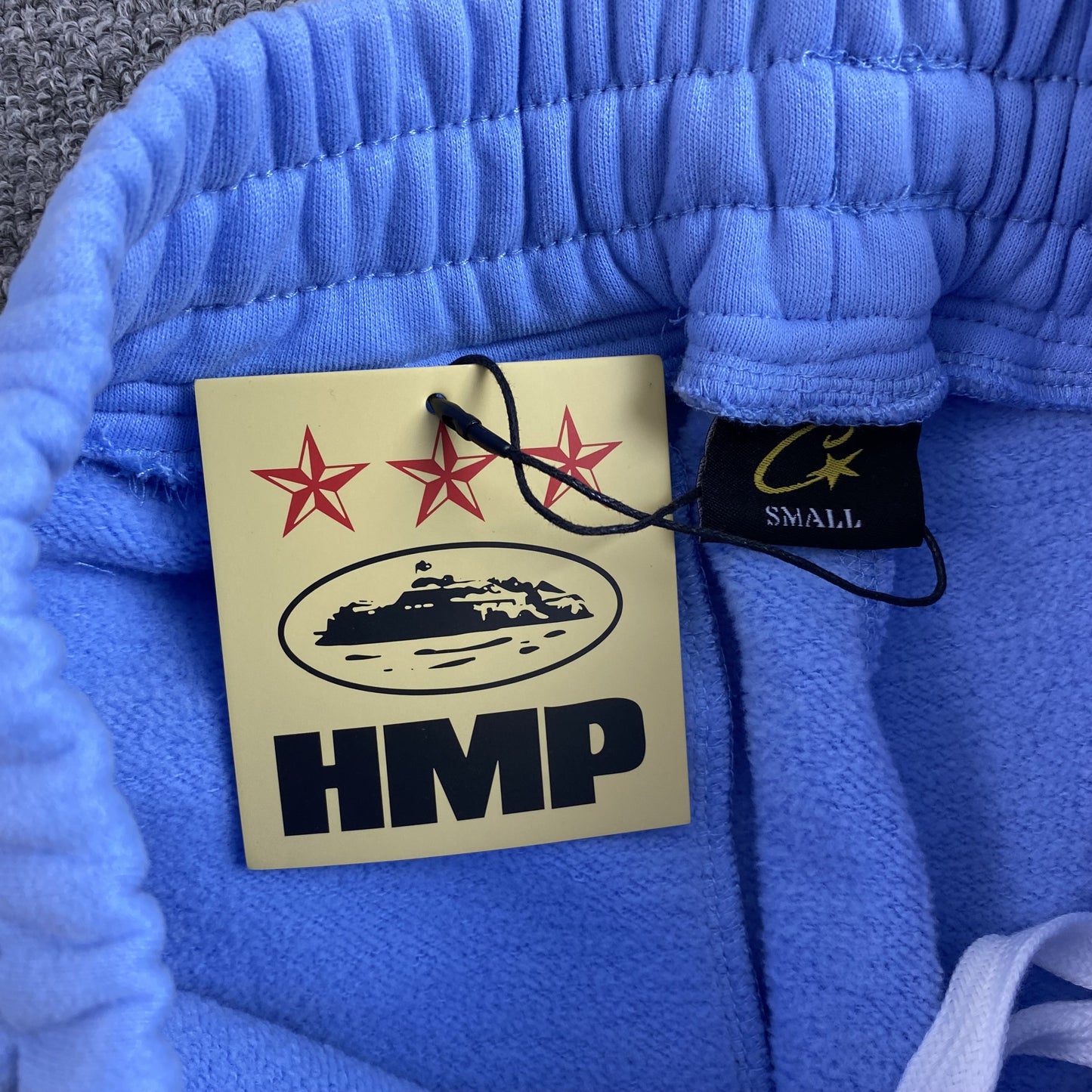 Pantalon Corteiz HMP V2 Celeste