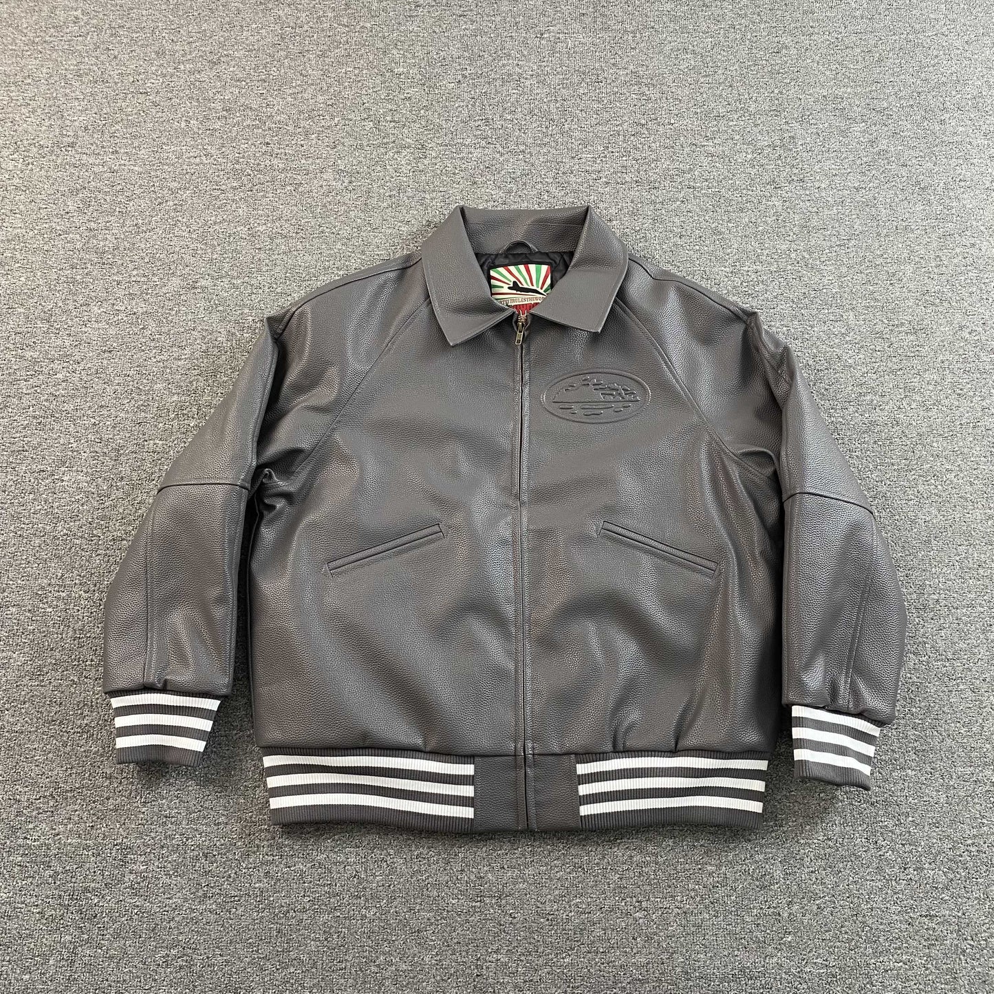 Campera Corteiz Da Skydive Cuero Gris