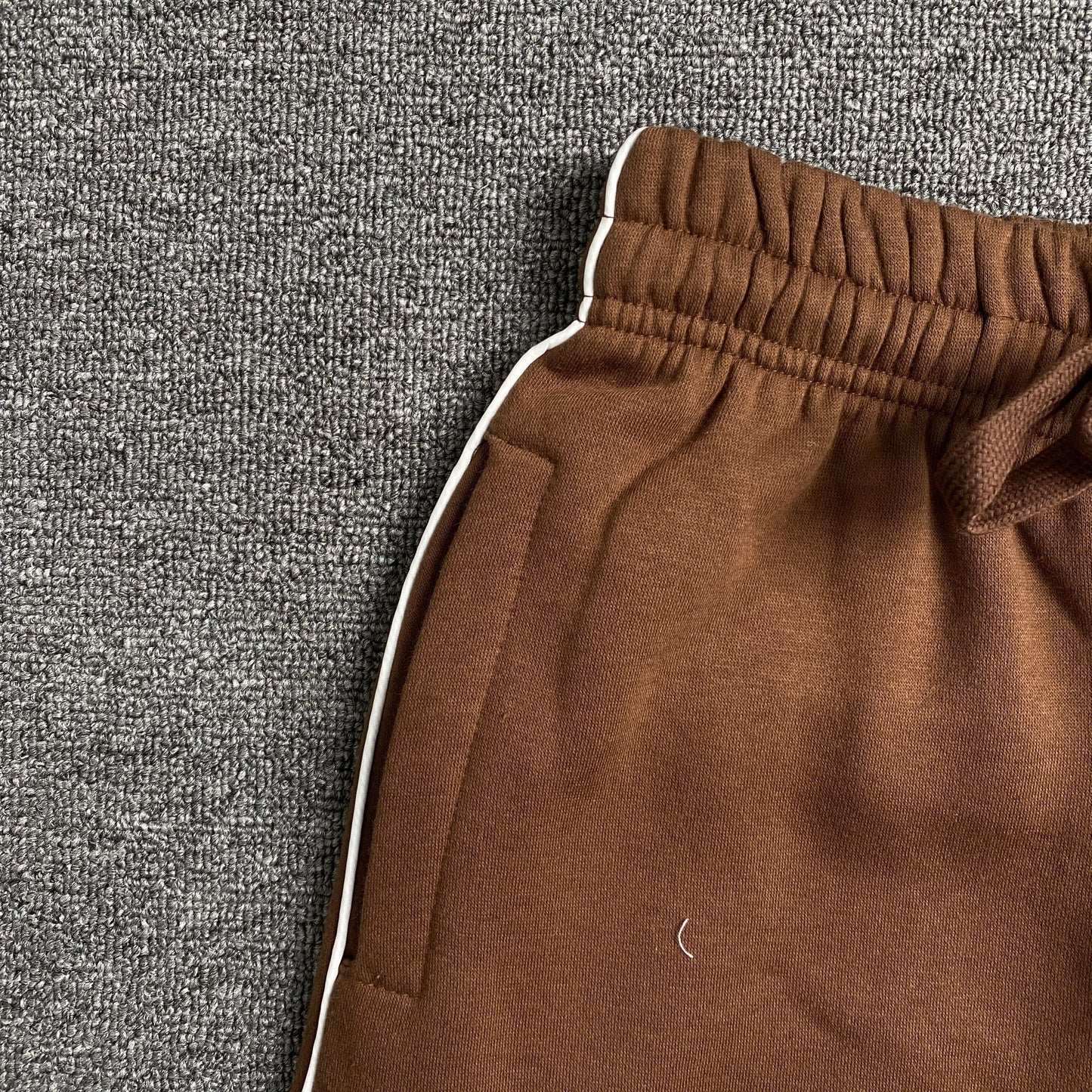 Pantalon Corteiz Marrón