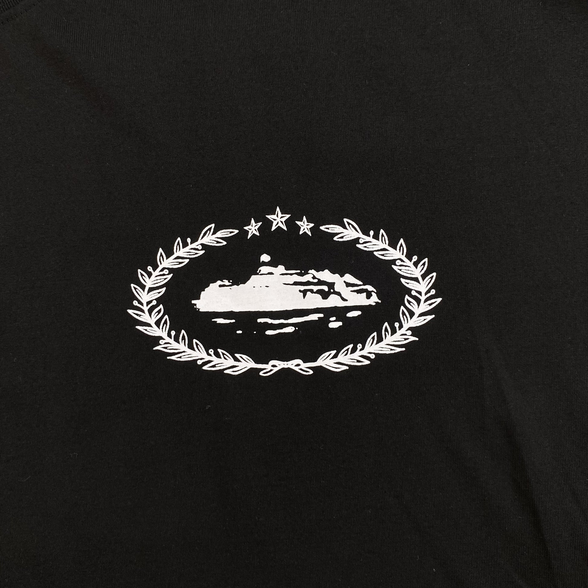 corteiz-royale-tee-black-4-Drip Store Argentina