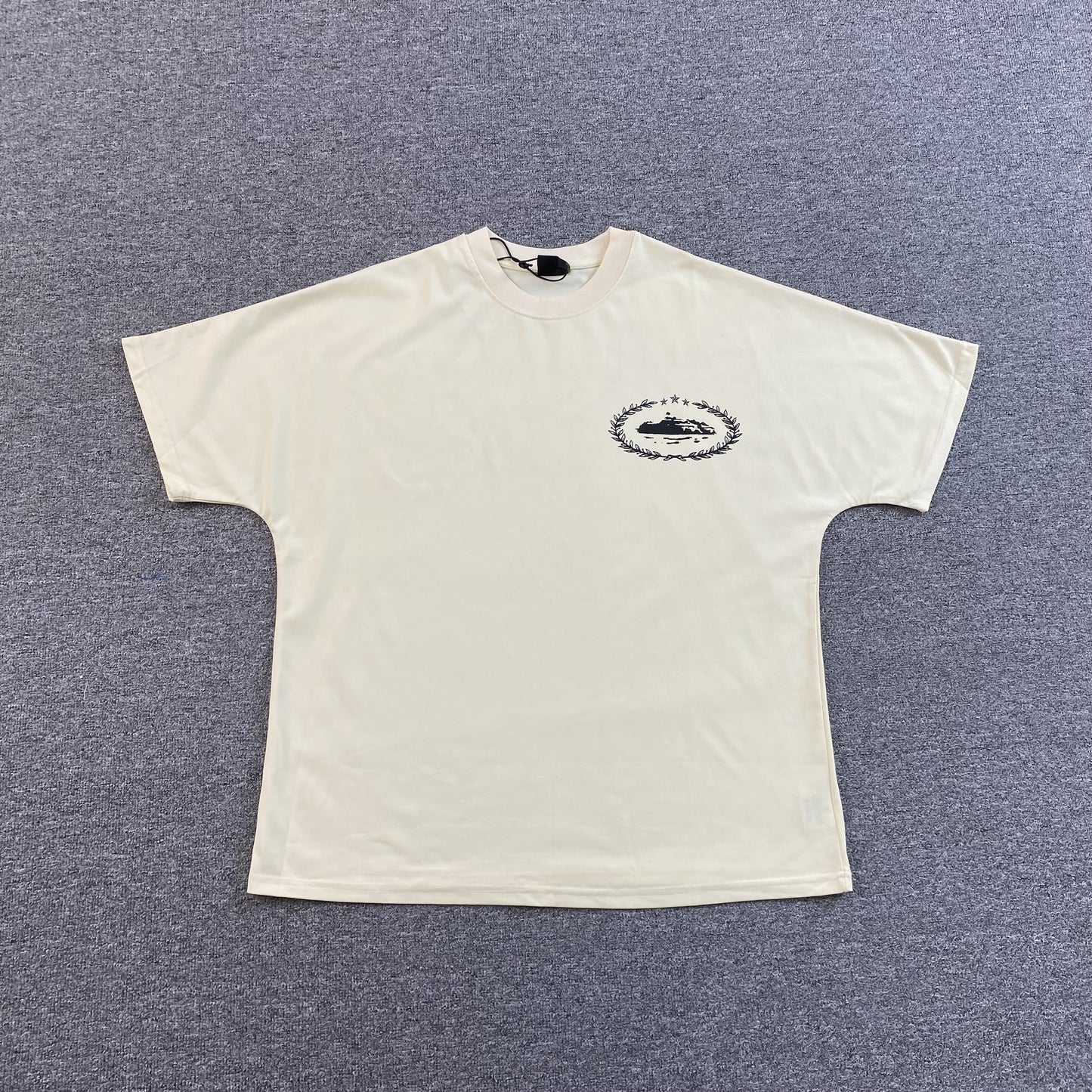 corteiz-royale-tee-white-2-Drip Store Argentina