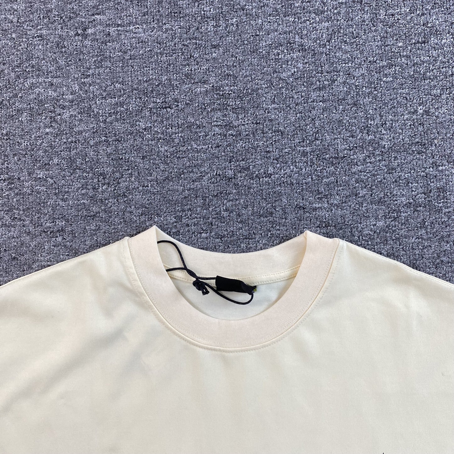 corteiz-royale-tee-white-4-Drip Store Argentina