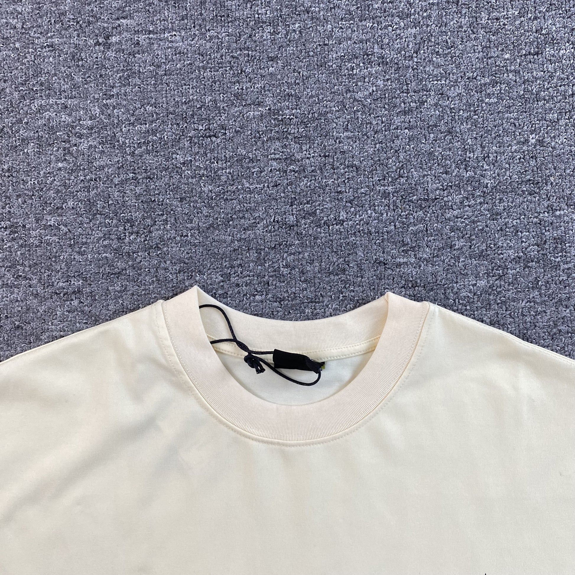 corteiz-royale-tee-white-4-Drip Store Argentina