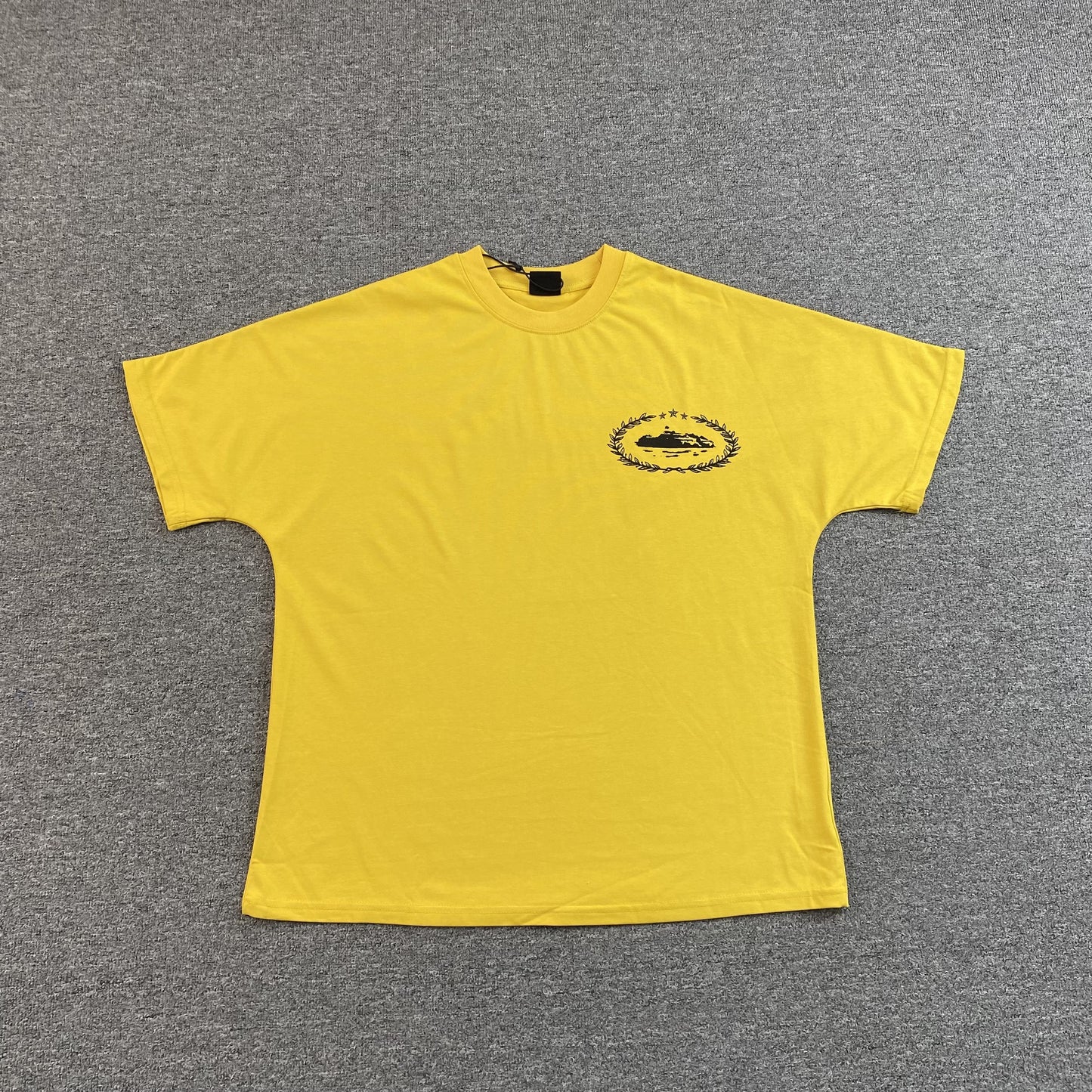 corteiz-royale-tee-yellow-2-Drip Store Argentina