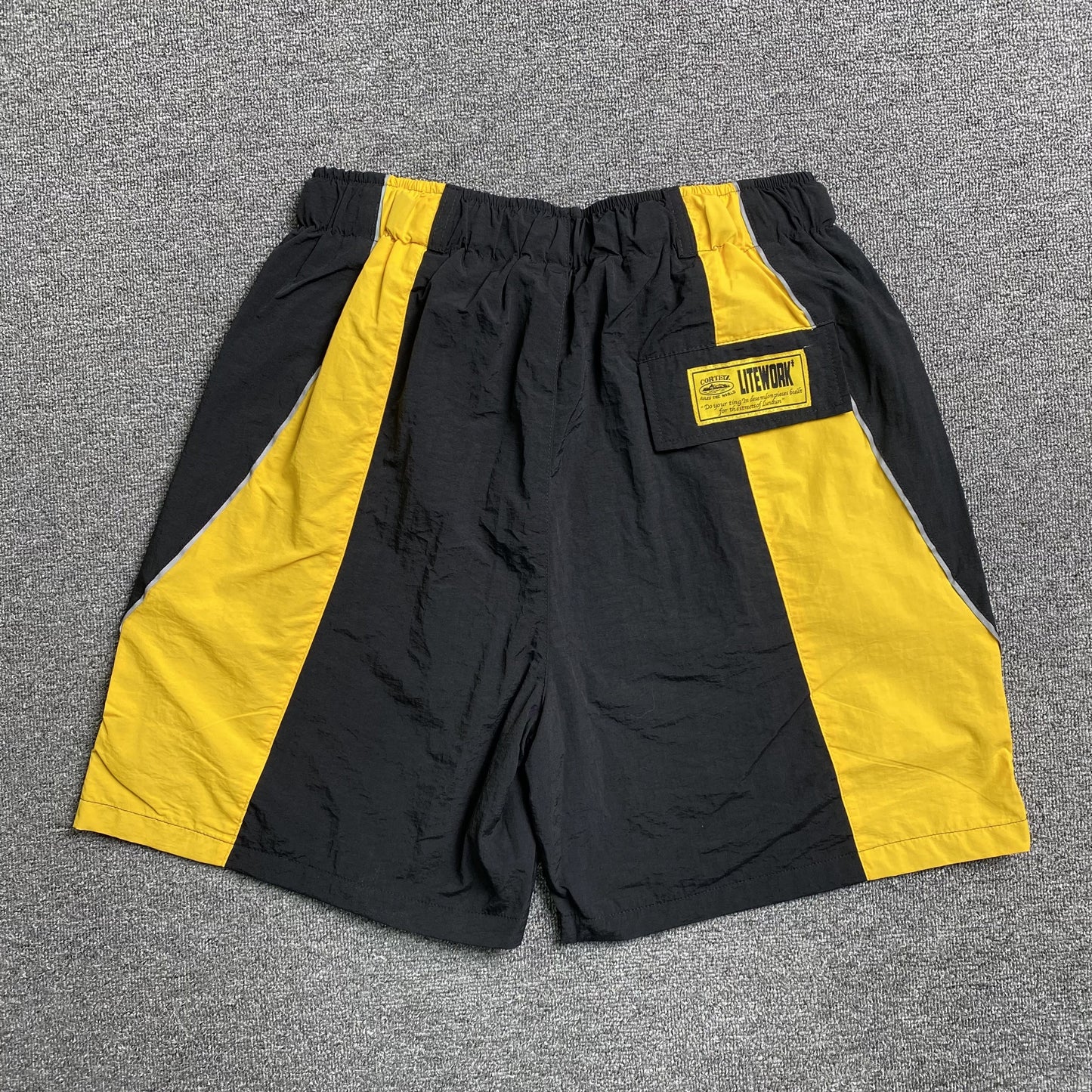 corteiz-spring-shorts-black-yellow-2-Drip Store Argentina