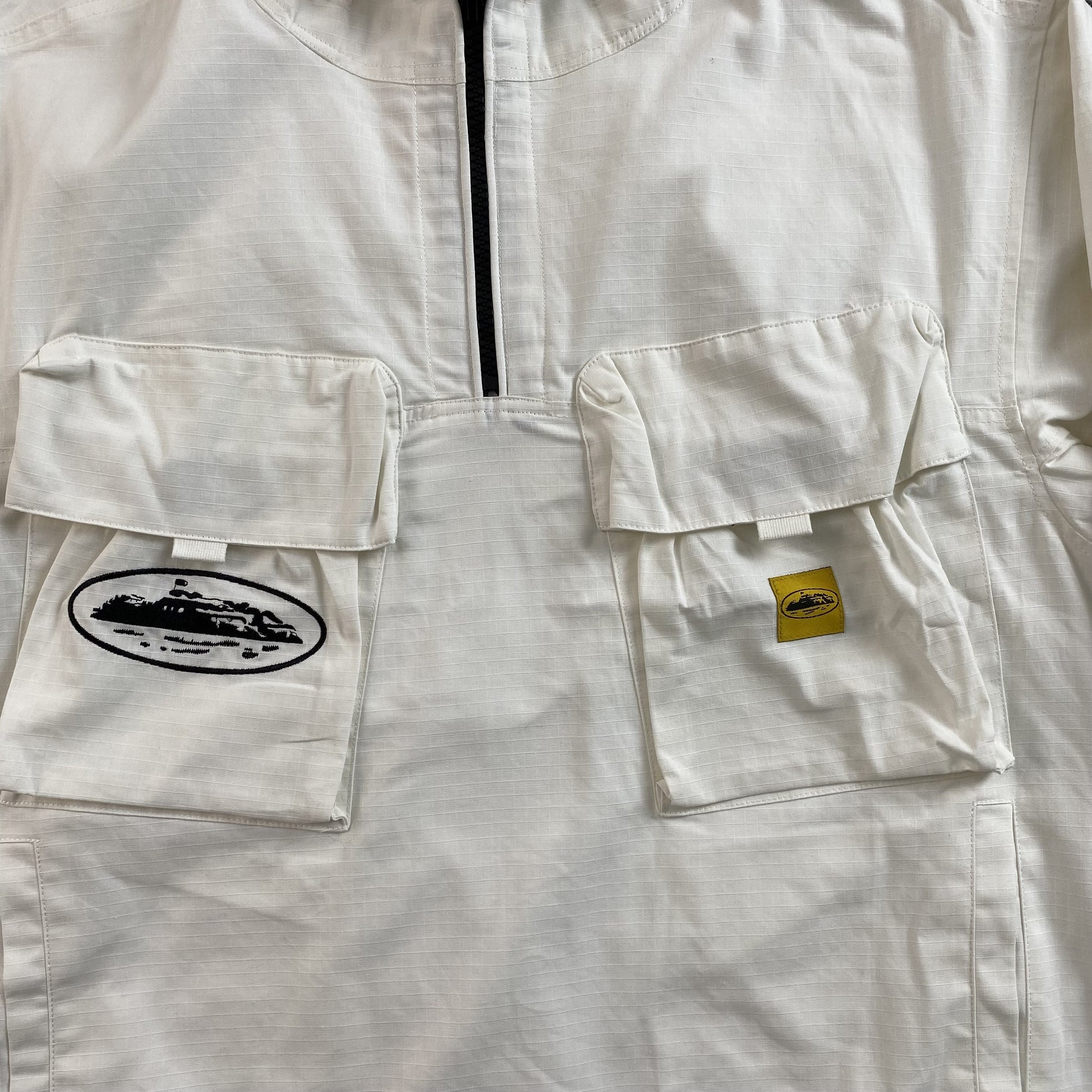 corteiz-storm-jacket-white-4-Drip Store Argentina