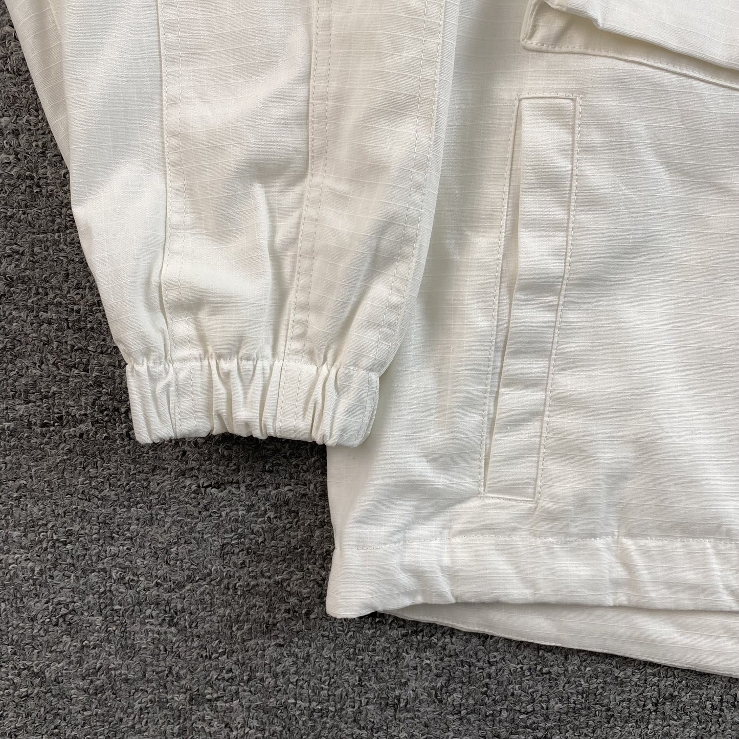 corteiz-storm-jacket-white-6-Drip Store Argentina