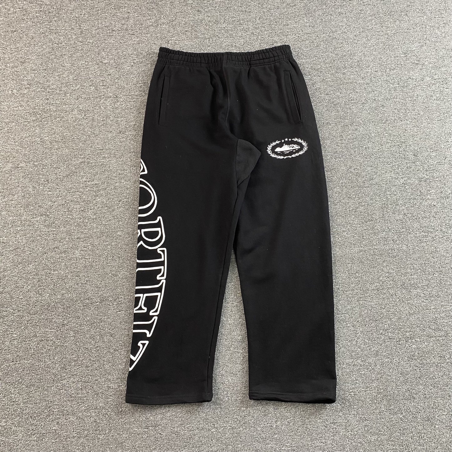 Pantalon Corteiz Superior Royale Open Hem Negro