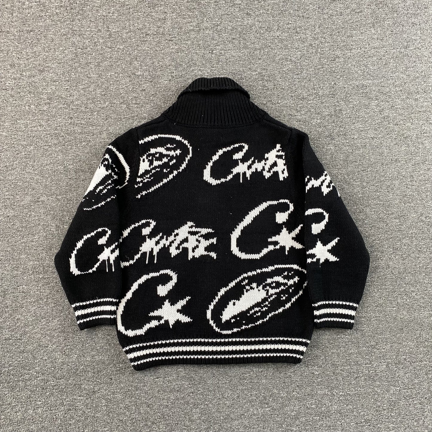 Campera Corteiz VVS Jacquard Knit Negra