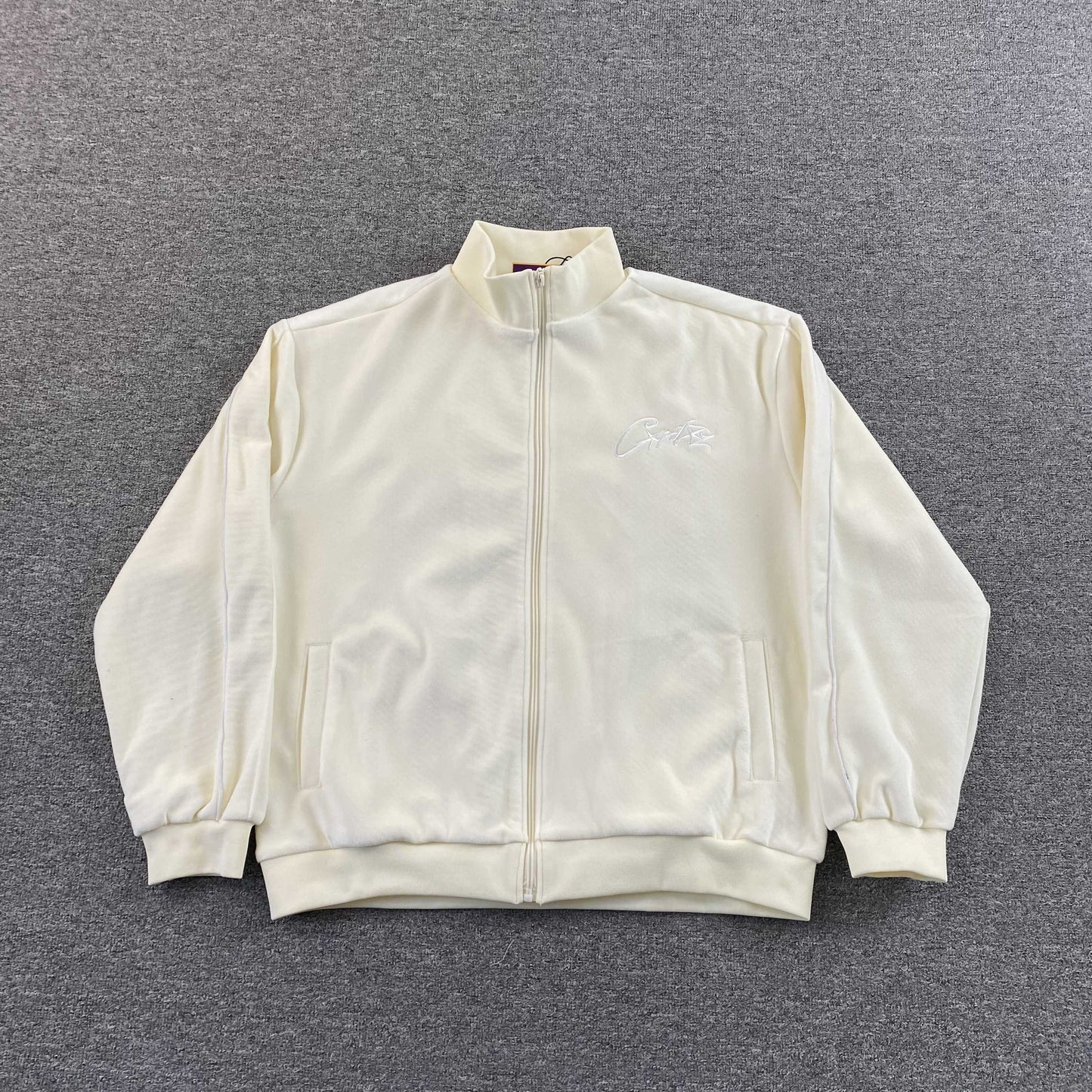 Campera Corteiz VVS Velour Crema