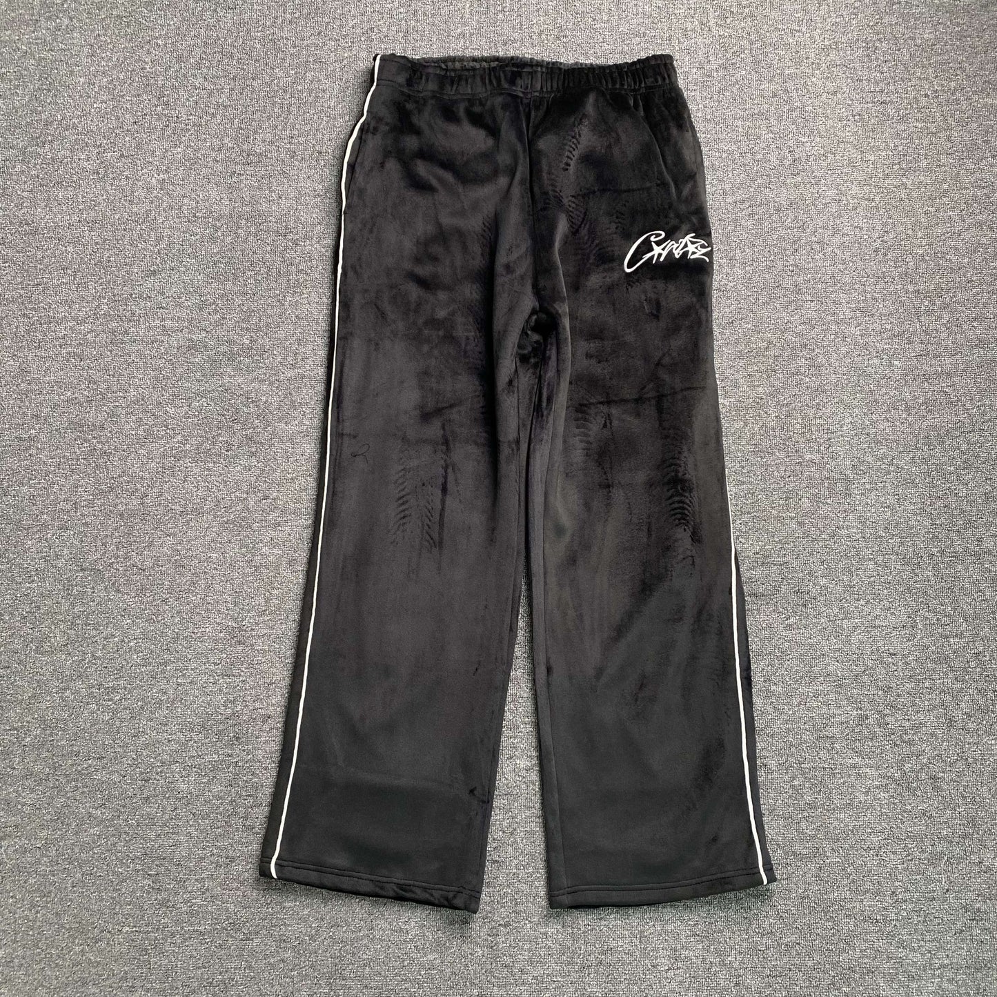 Pantalon Corteiz VVS Velour Negro
