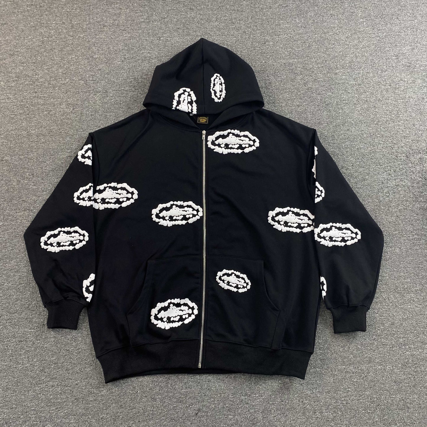 Campera Corteiz x Denim Tears Island Wreath Negra