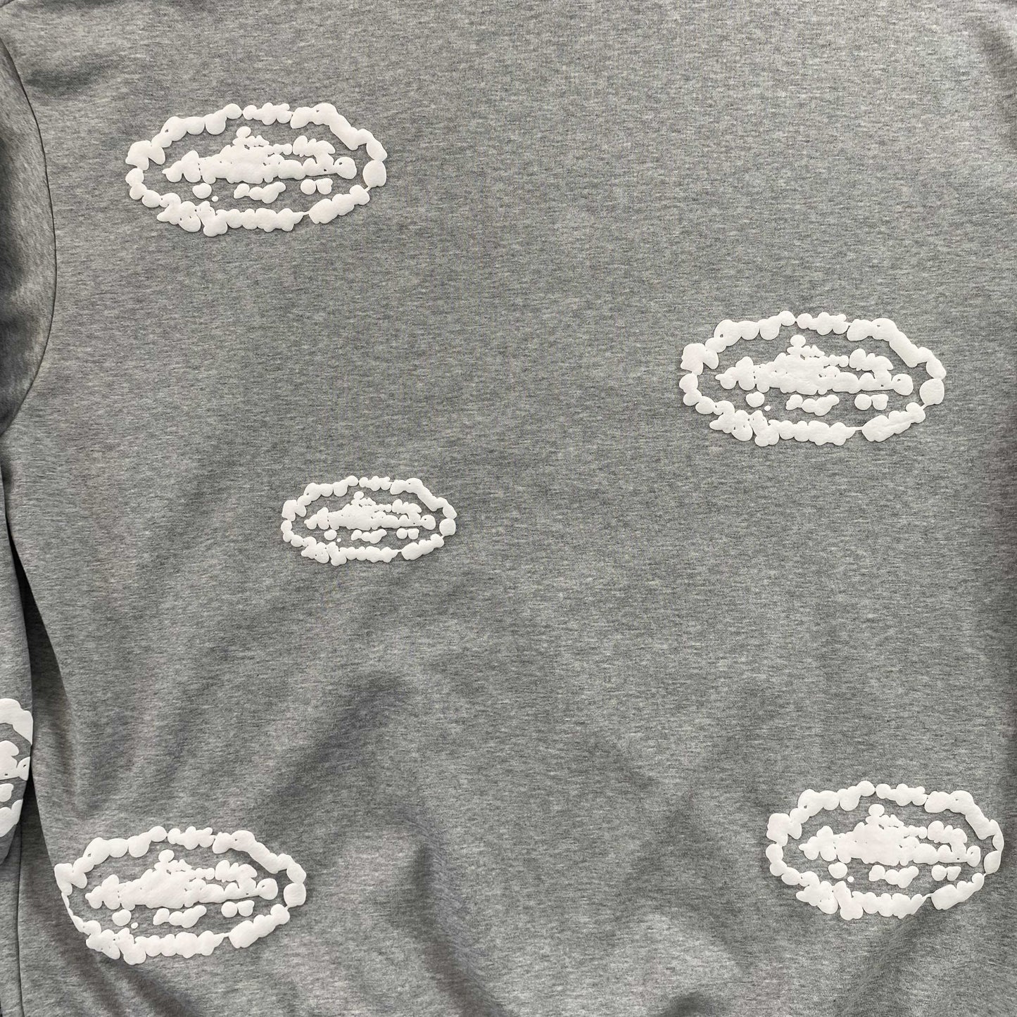 Campera Corteiz x Denim Tears Island Wreath Gris