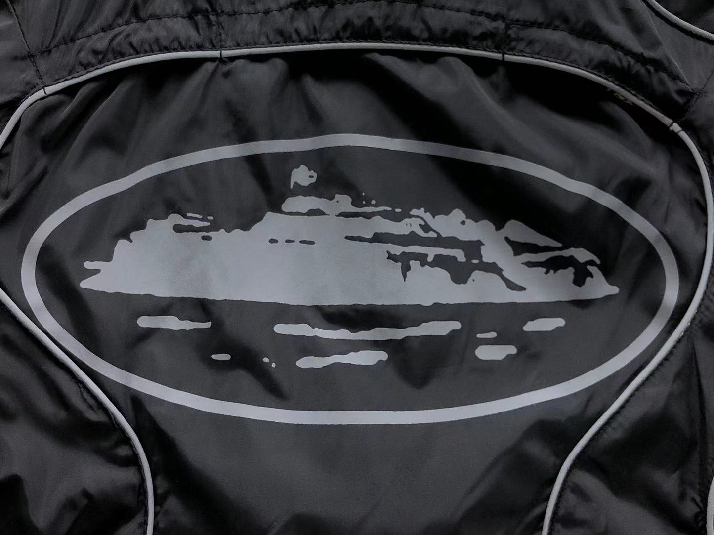 Campera Corteiz x Nike NRG Onyx Negra