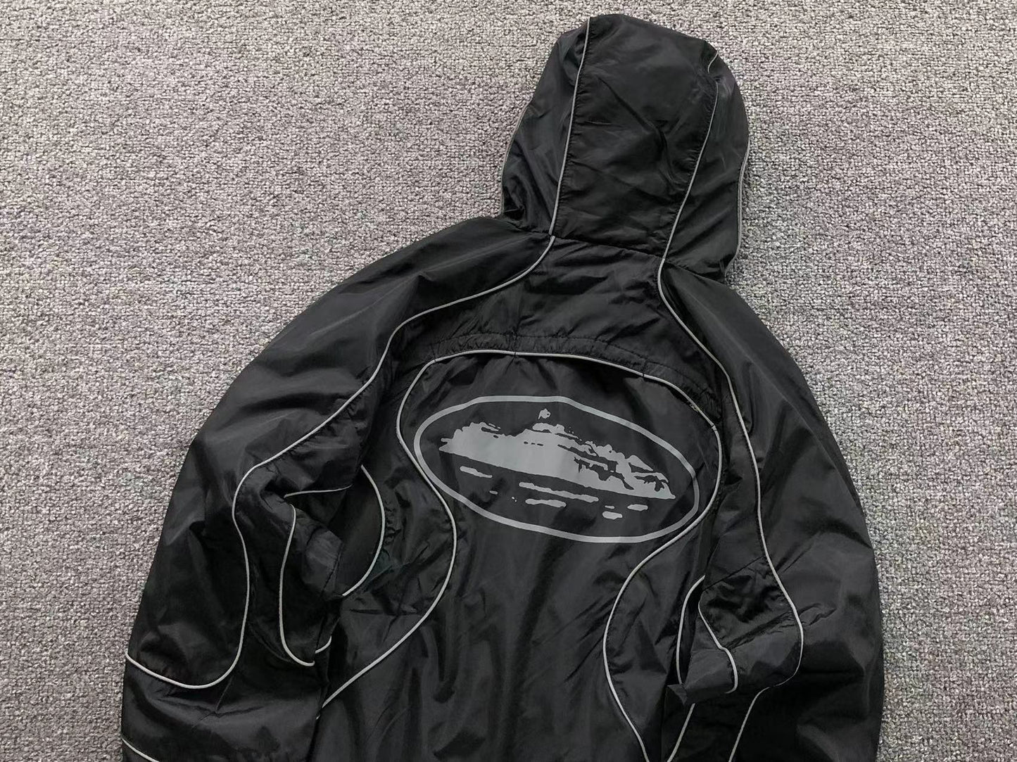 Campera Corteiz x Nike NRG Onyx Negra