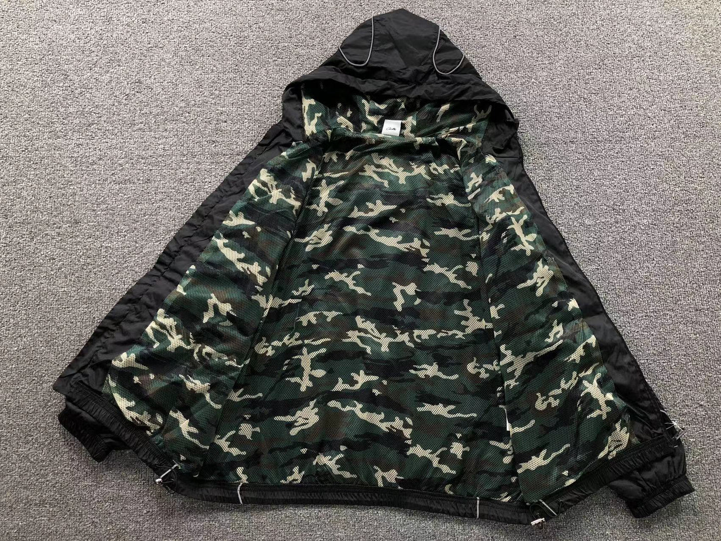 Campera Corteiz x Nike NRG Onyx Negra